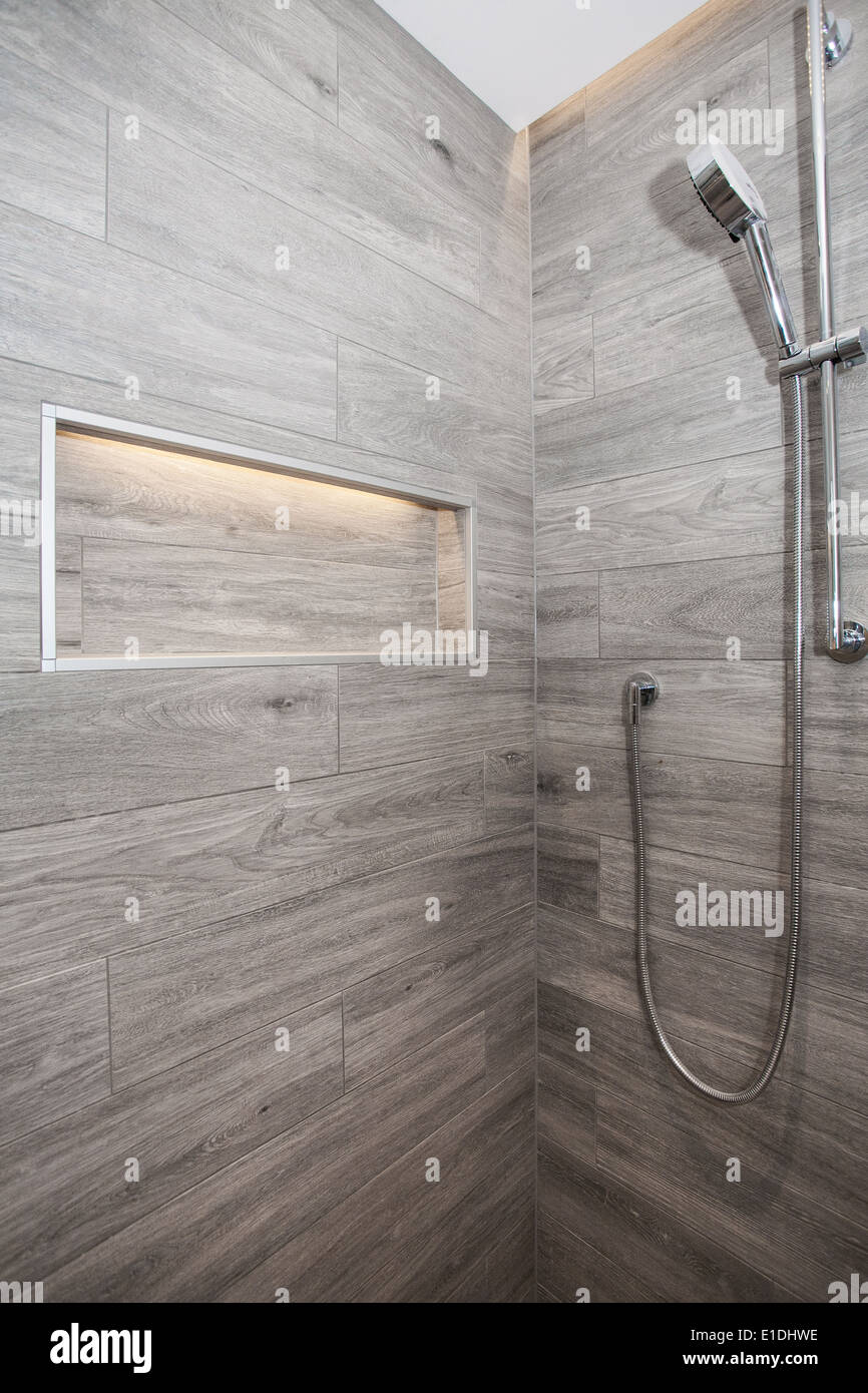 Badezimmer im modernen Haus, London, UK Stockfoto