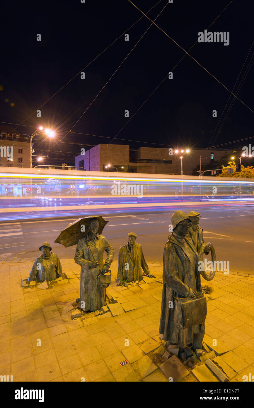 Europa, Polen, Silesia, Wroclaw, die Passage Streetart-Skulptur von Jerry Kalina 24. Jahrestag der Erklärung Martial law Stockfoto