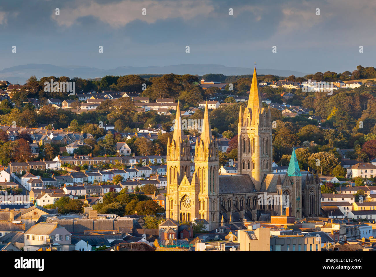 Mit Blick auf die Kathedrale und die Stadt Skyline, Truro Cornwall England UK Stockfoto