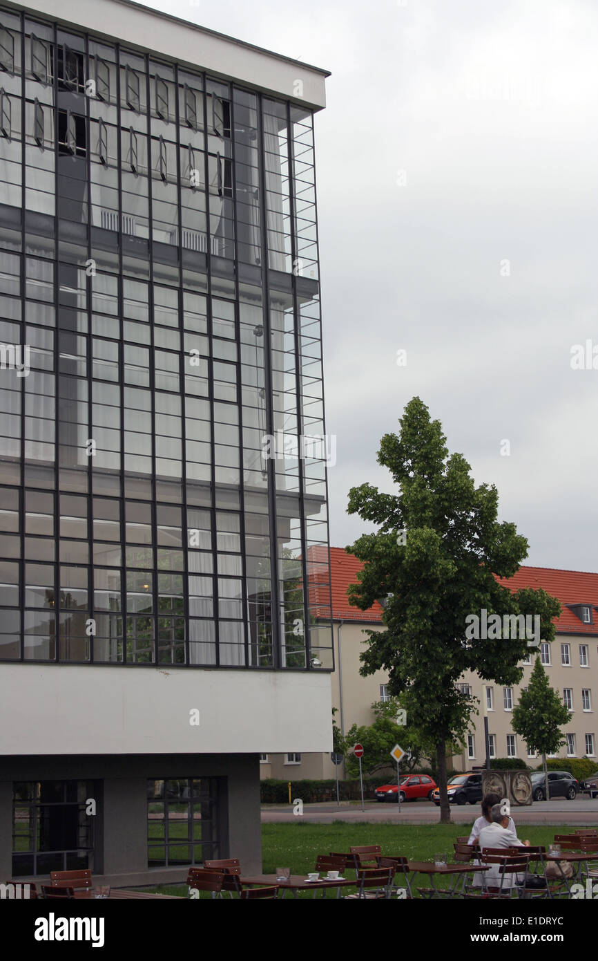 Die renovierte Bauhaus in Dessau Deutschland, einer der großen Definition Bauten der frühen Moderne in Architektur, Architekt Walter Gropius Stockfoto