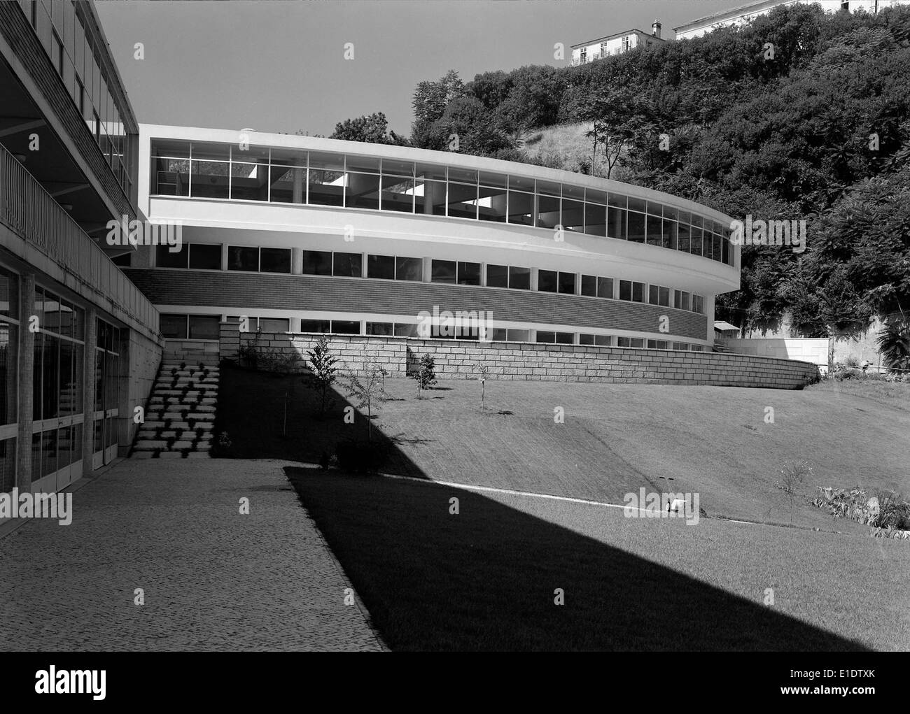 Die Gebäude der Associação Acadêmica da Universidade de Coimbra in Coimbra repräsentieren eine bedeutende Studentenkultur und -Geschichte an einer der ältesten Universitäten Portugals mit architektonischem und kulturellem Wert. Stockfoto
