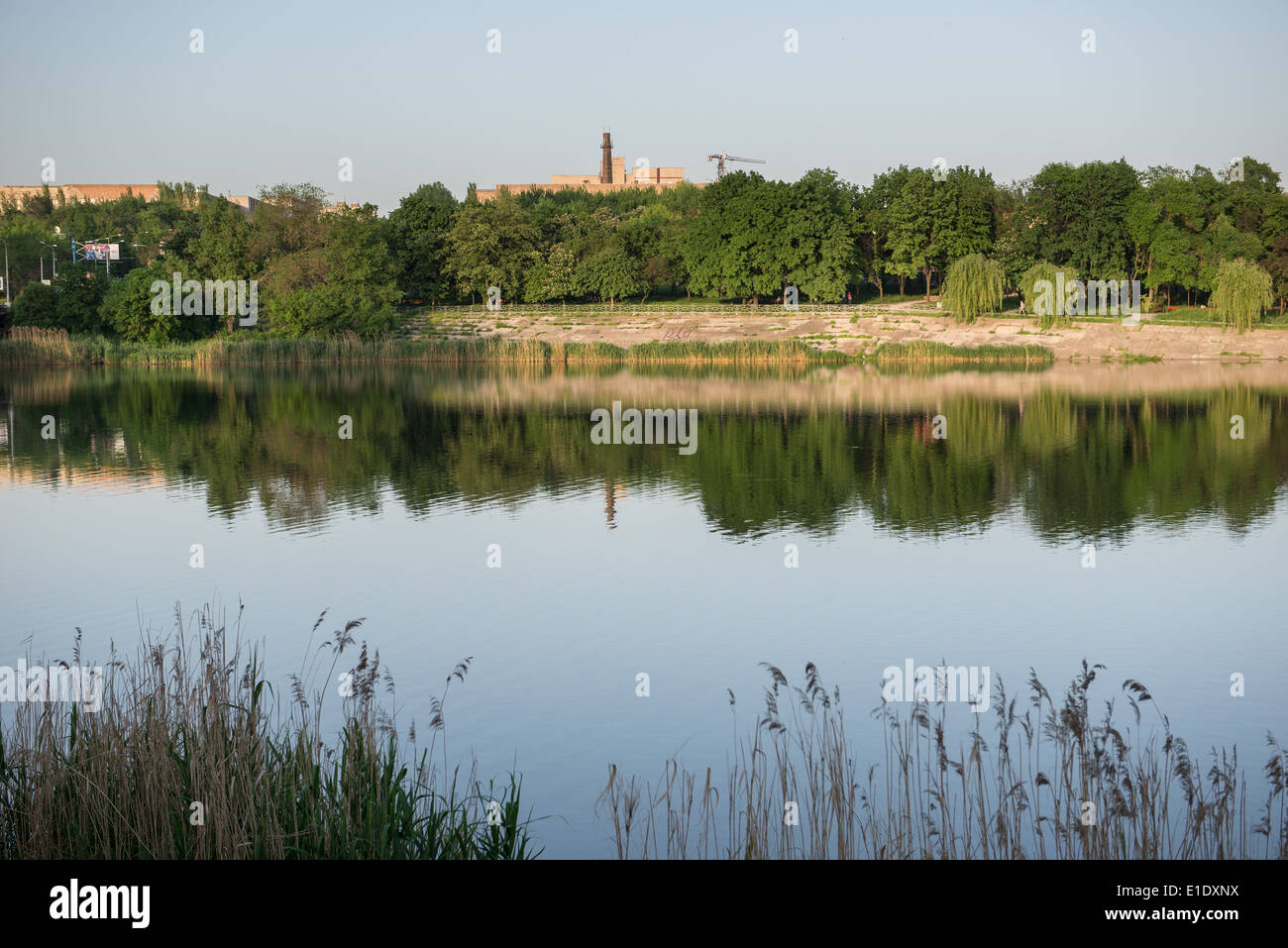 Kalmius Fluß in Donezk, Ukraine Stockfoto