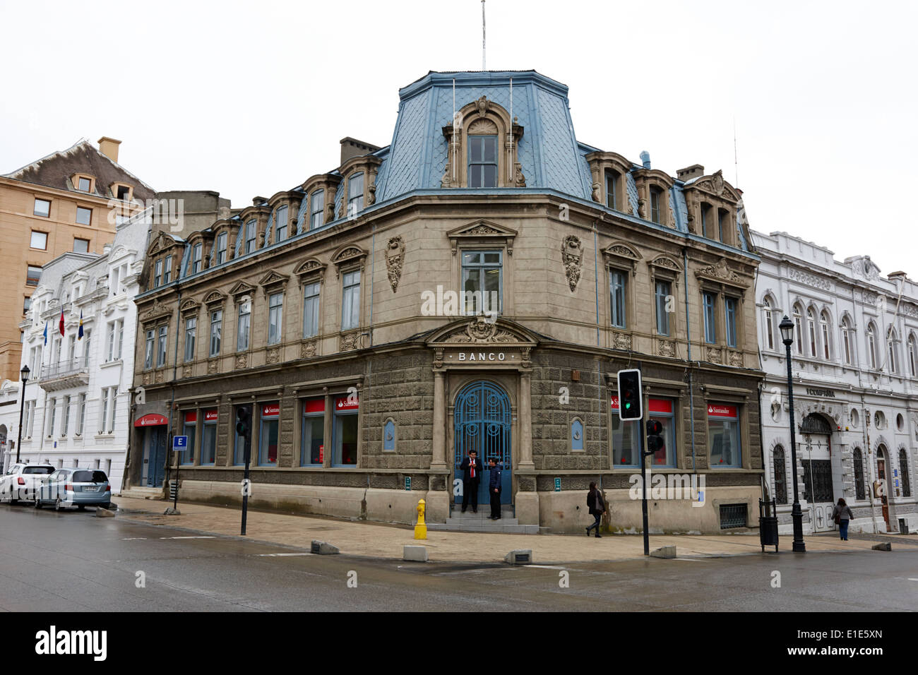 Banco Santander ehemalige erste Bank von Punta Arenas, Chile Stockfoto