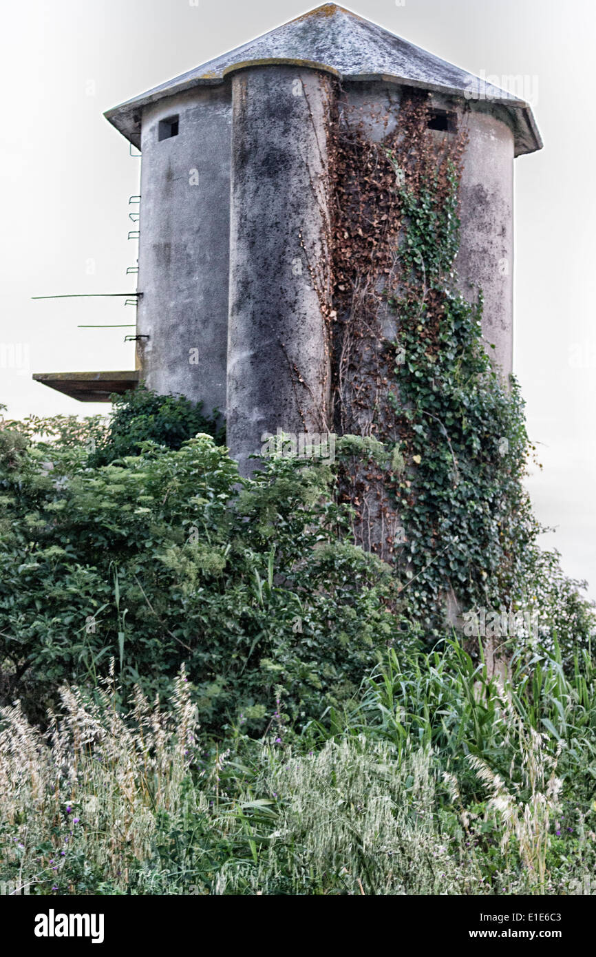Zerstörten Bauern Häuser im italienischen Landschaft Stockfoto
