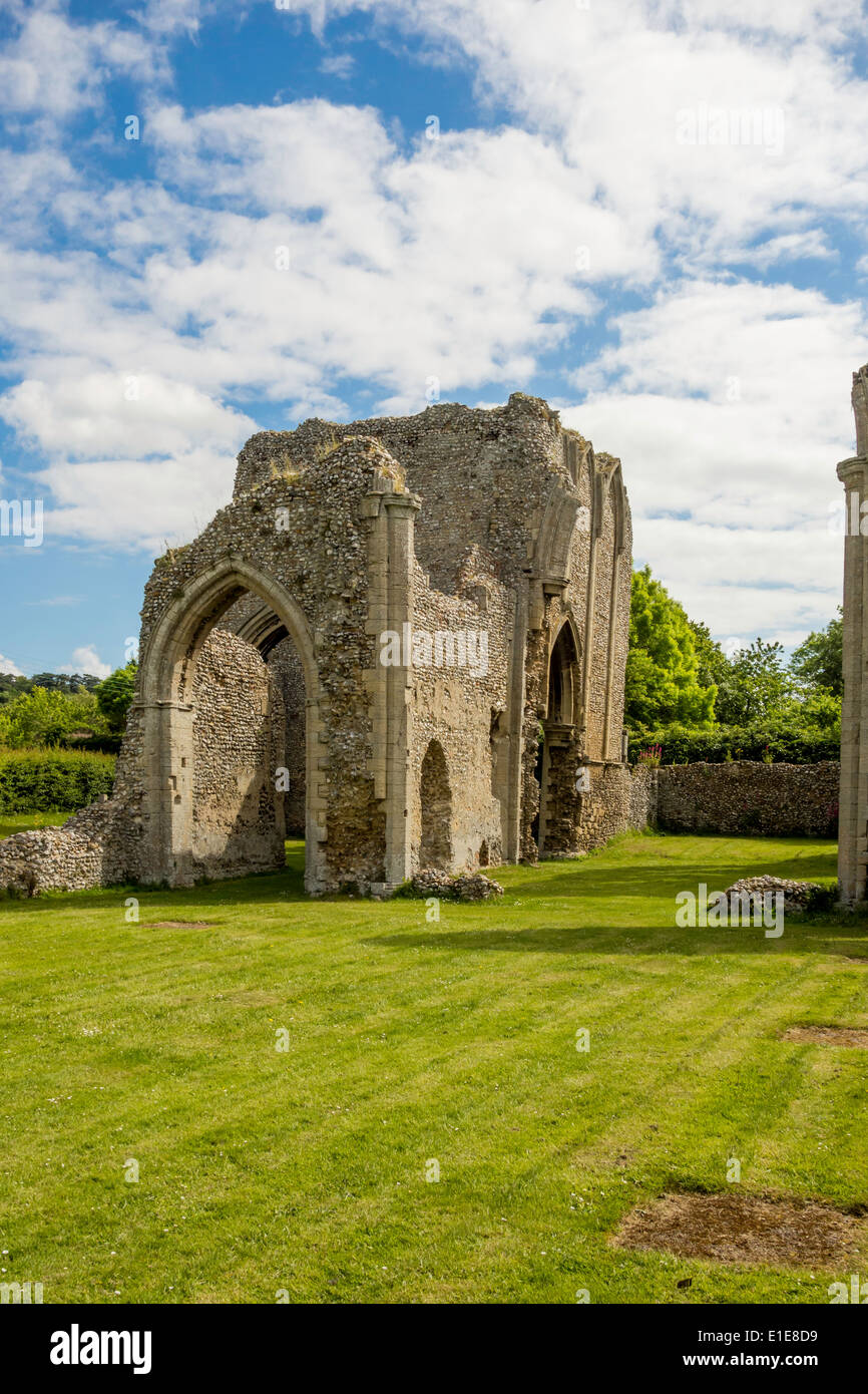 Ruinen des Augustiner Abtei Kirche St. Maria von den Wiesen am Creake Norfolk 12. Jahrhundert erbaut und im Jahre 1484 durch einen Brand zerstört Stockfoto