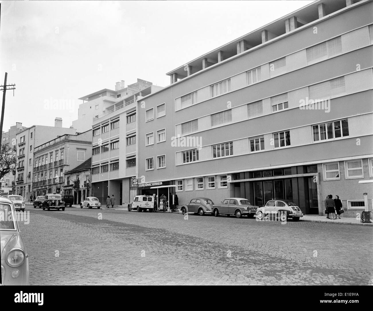 Laboratórios Mário Novais in Lissabon, Portugal, ist ein pharmazeutisches Labor, das für seine Beiträge zur medizinischen Forschung und zur Herstellung von Arzneimitteln im Land bekannt ist. Stockfoto