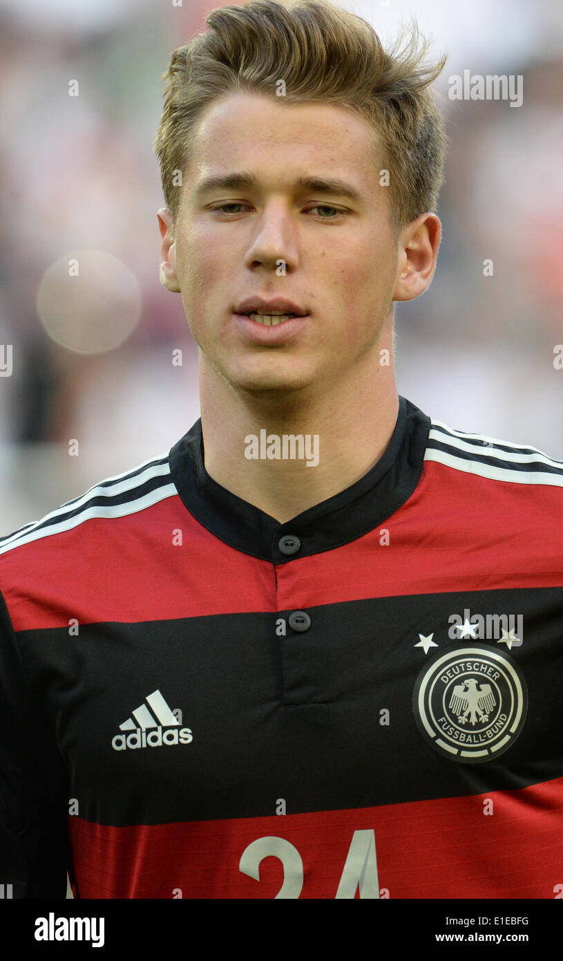 Mönchengladbach, Deutschland. 1. Juni 2014. Deutschlands Erik Durm während der freundliche Fußball match zwischen Deutschland und Kamerun im Borussia-Park-Stadion in Mönchengladbach, 1. Juni 2014. Foto: Bernd Thissen/Dpa/Alamy Live News Stockfoto