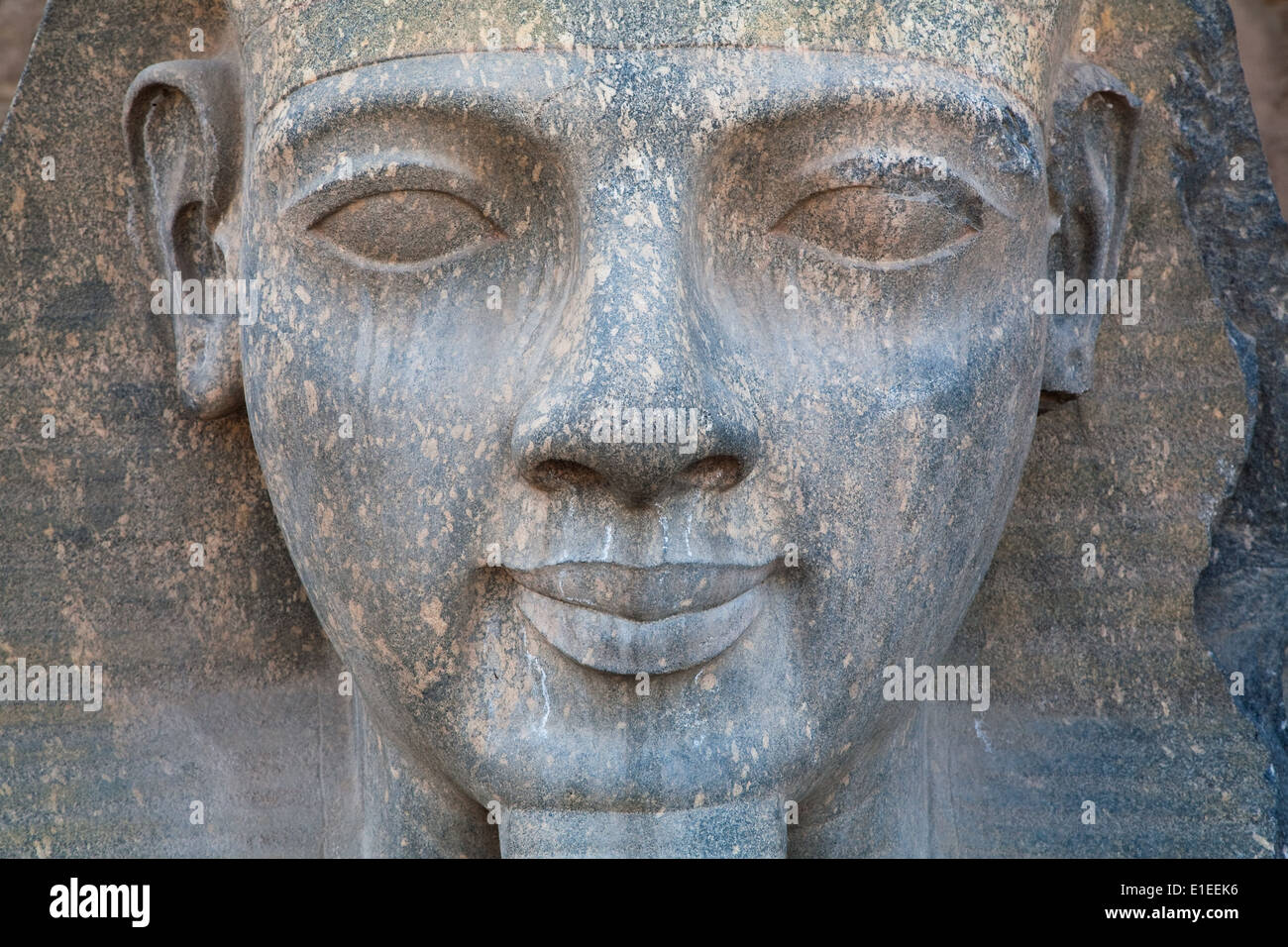 Ramses-Statue am Eingang des Tempels von Luxor, Ägypten Stockfoto