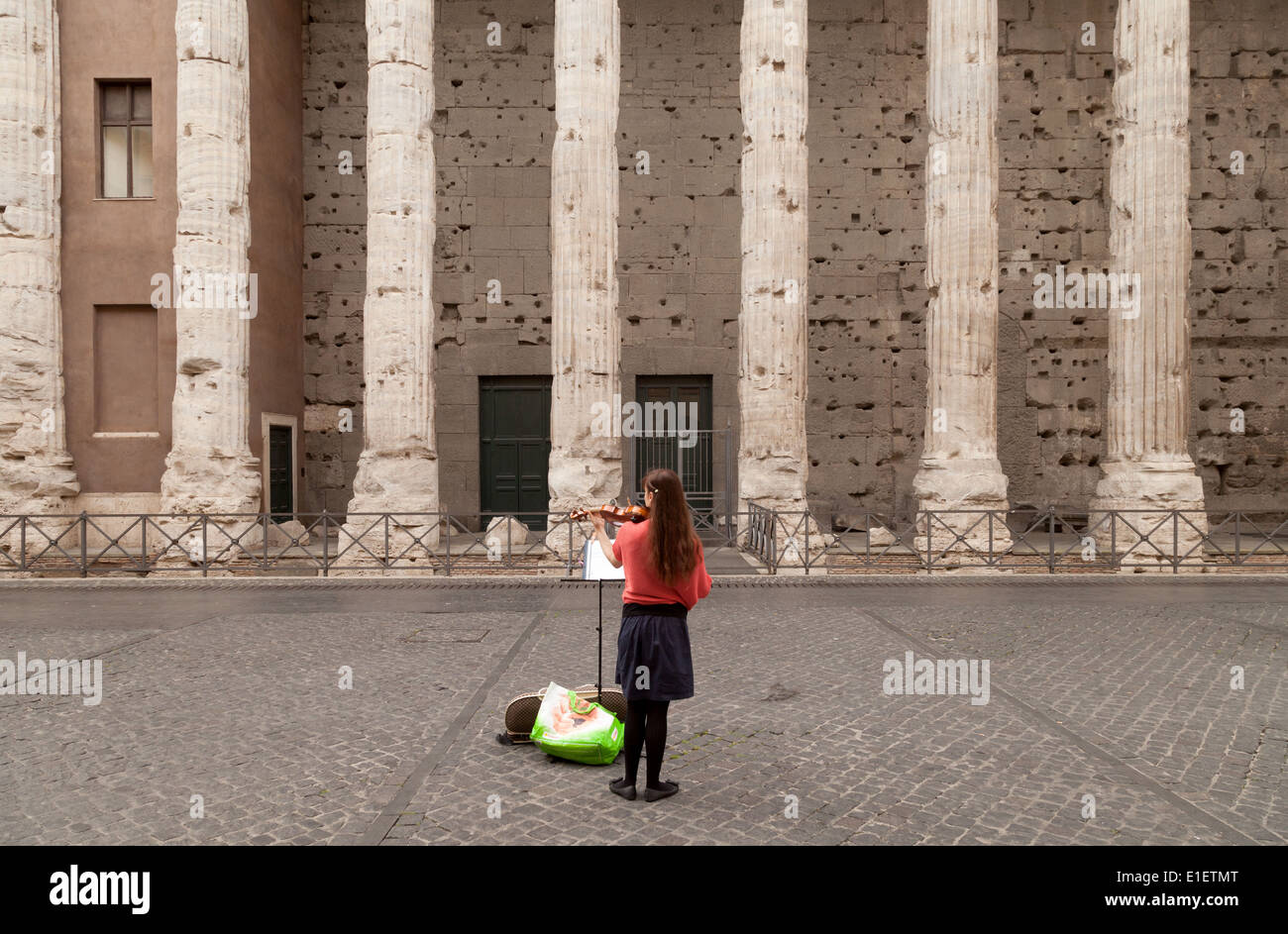 Straßenkünstler spielen der Violine, Rom Italien, Europa Stockfoto
