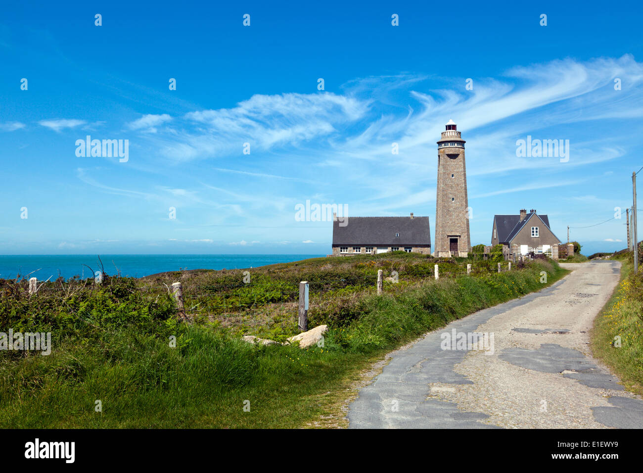 Leuchtturm von Cap Levi an der Kanalküste, Halbinsel Cotentin, Normandie Stockfoto
