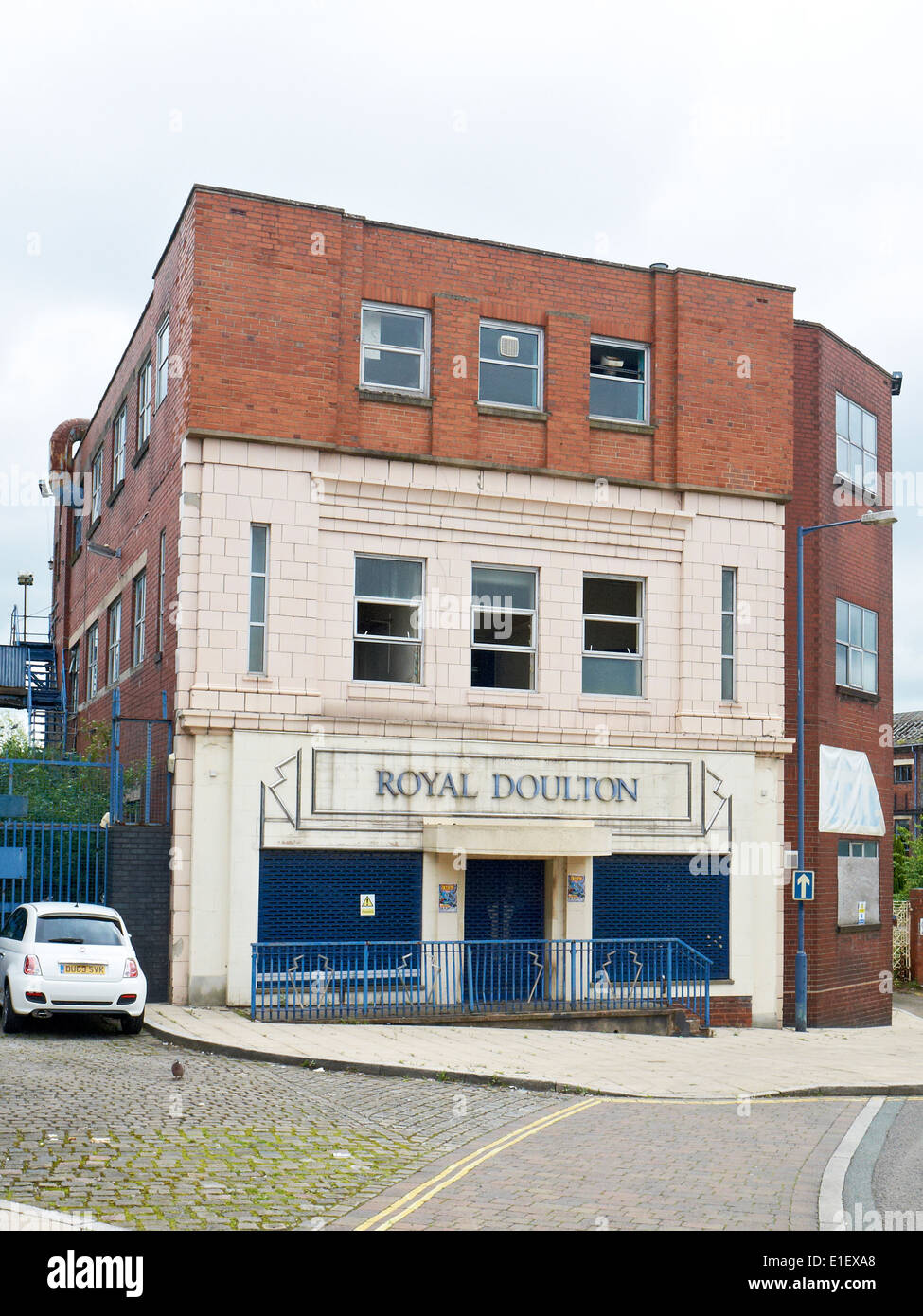 Ehemaliges Royal Doulton Fabrikgeschäft in Burslem, Stoke-on-Trent Staffordshire England, Großbritannien Stockfoto