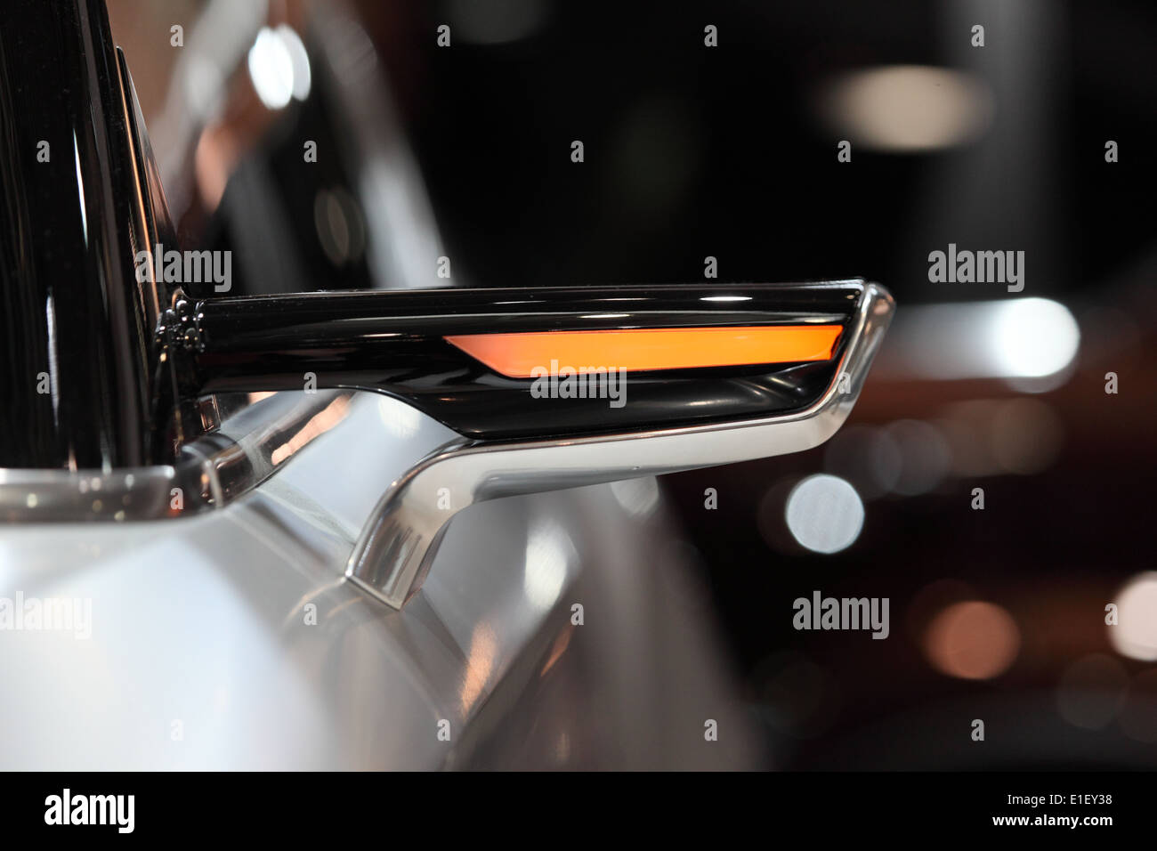 Futuristische Rückspiegel des Begriffs SsangYong XLV auf der AMI - Auto Mobil International Trade Fair am 1. Juni 2014 in Stockfoto