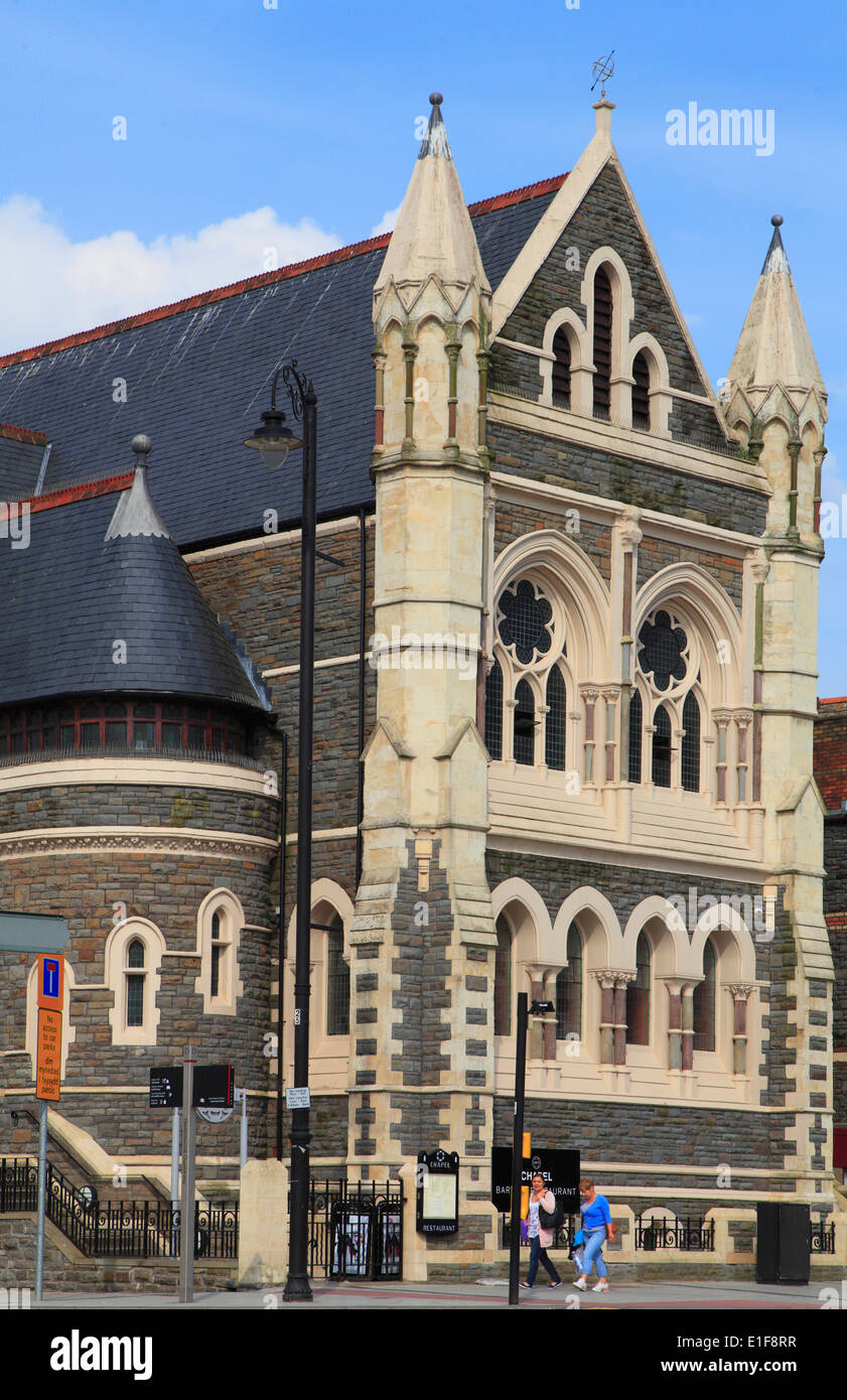 Großbritannien, Wales, Cardiff, Straßenszene, typische Architektur, Stockfoto