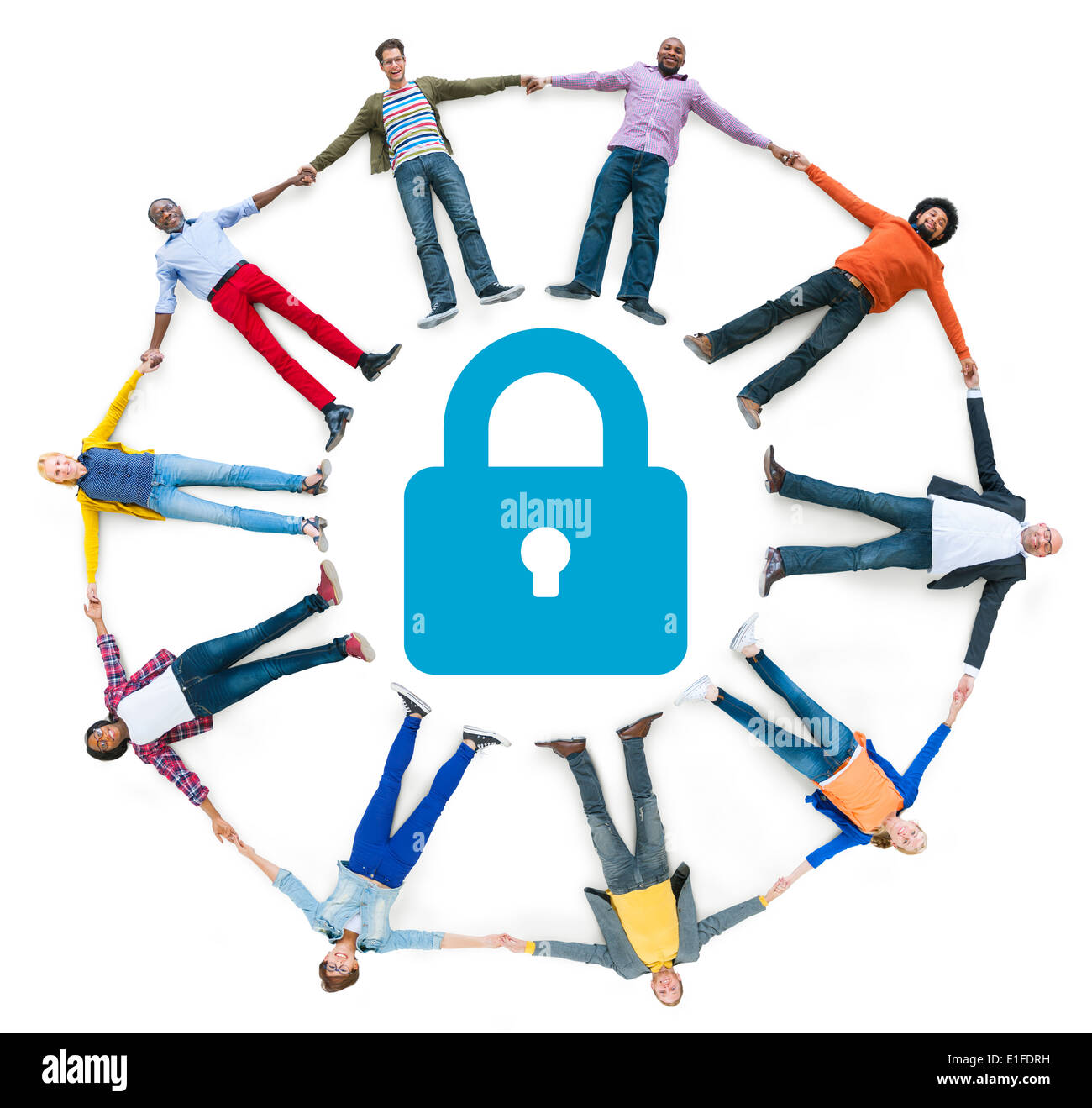 Multiethnische Menschen bilden Kreis und Sicherheitskonzept Stockfoto