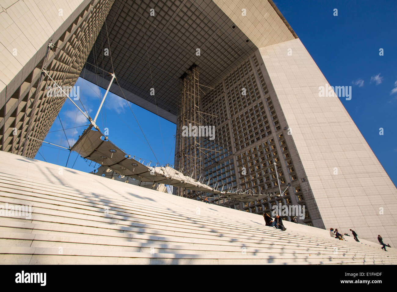 La Grande Arche im modernen Business district - La Défense, Paris Frankreich Stockfoto