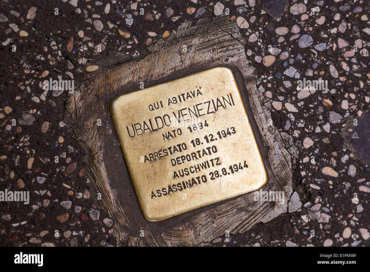 Rom, Italien. Plaque Wanderweg in Via del Babuino im Speicher eines Holocaust-Opfers eingelassen. Stockfoto