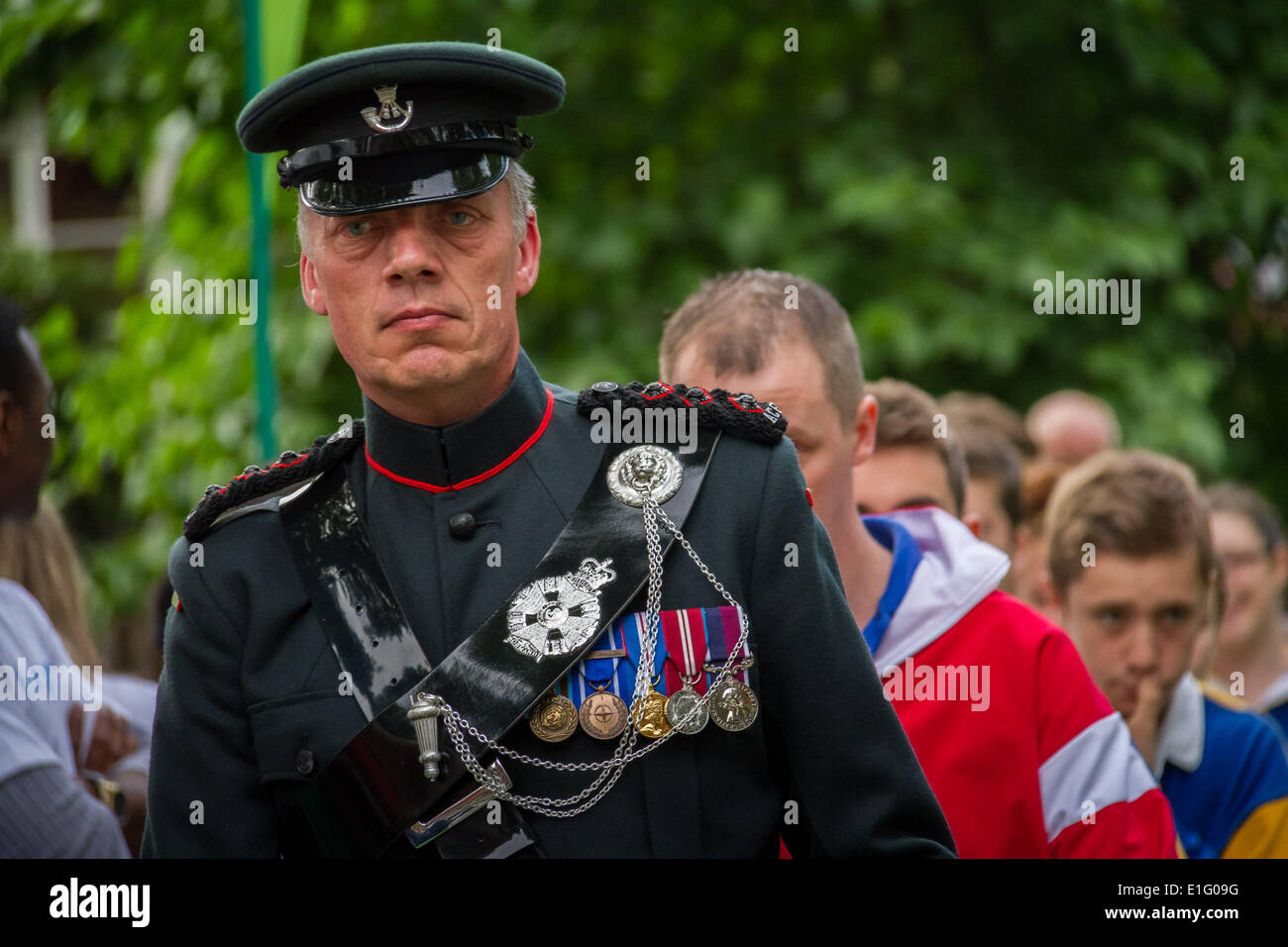 Westminster, London, UK. 3. Juni 2014. Tauziehen zwischen Abgeordneten und Lords in jährlichen Benefizspiel in Westminster, London Credit: Guy Corbishley/Alamy Live News Stockfoto