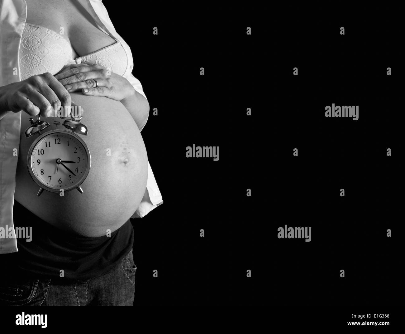 Schwangere Frau Zeit Countdown Stockfoto