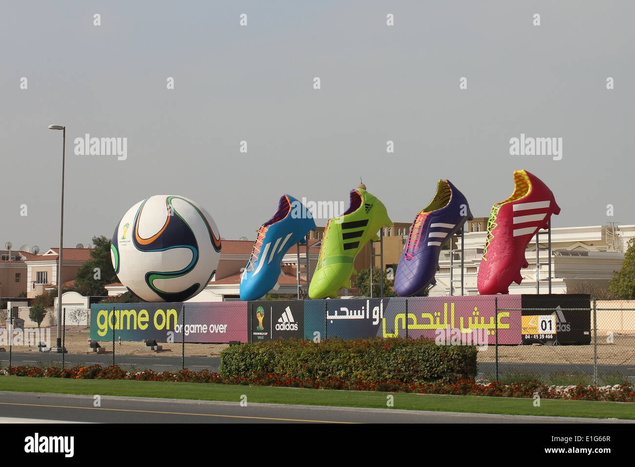 World Fußballschuhe Cup 2014 an der Sheikh Zayed Road Dubai Stockfoto