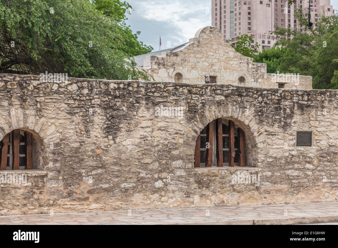 The Alamo, Ort der berühmten Schlacht um Texas Unabhängigkeit von Mexiko, in der Innenstadt von San Antonio, Texas. Stockfoto