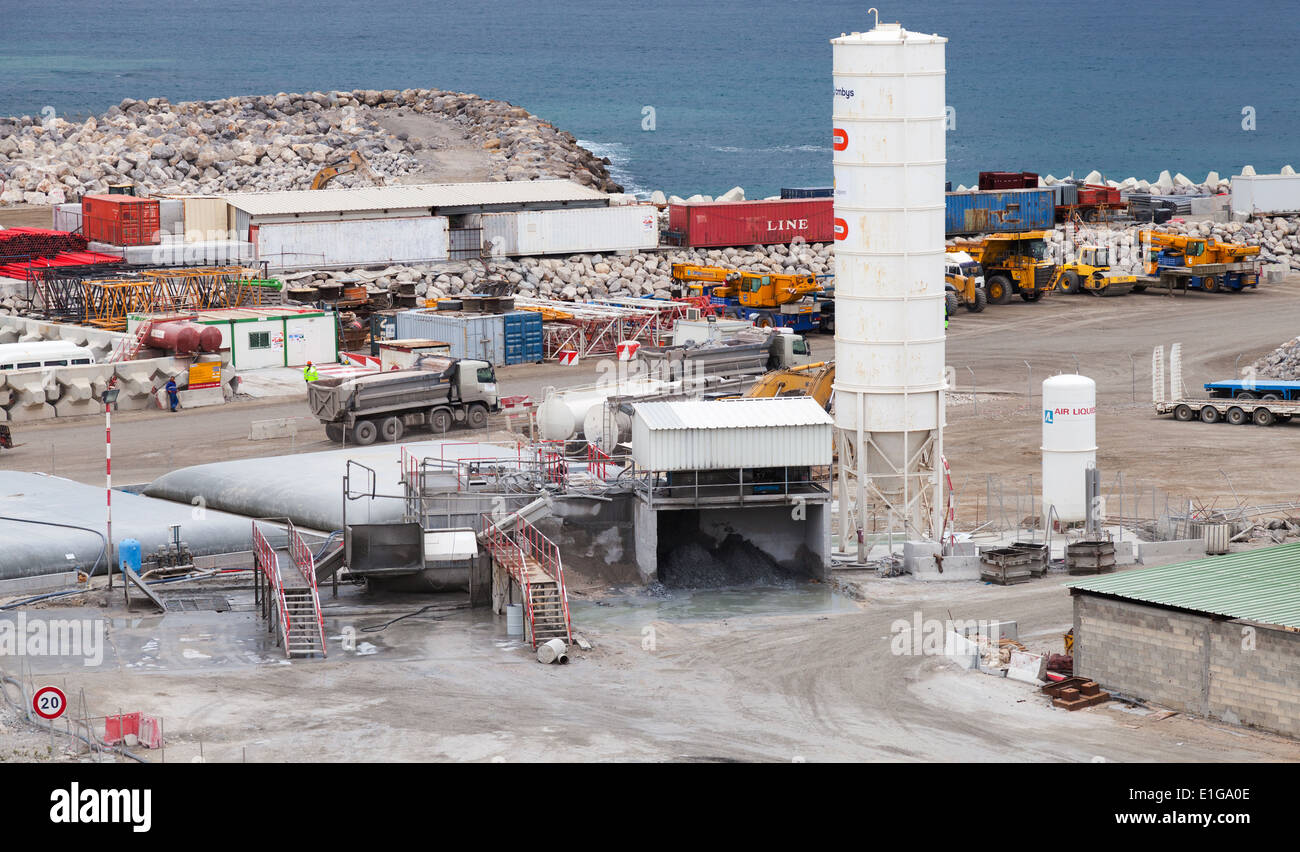 Tanger med neue Hafenterminal im Bau Stockfoto