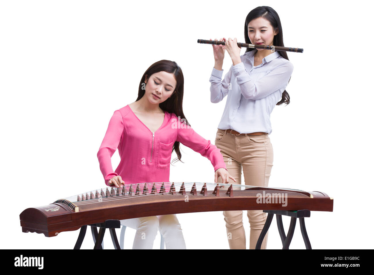 Chinesische Musikinstrumente Stockfotos Und Bilder Kaufen Alamy