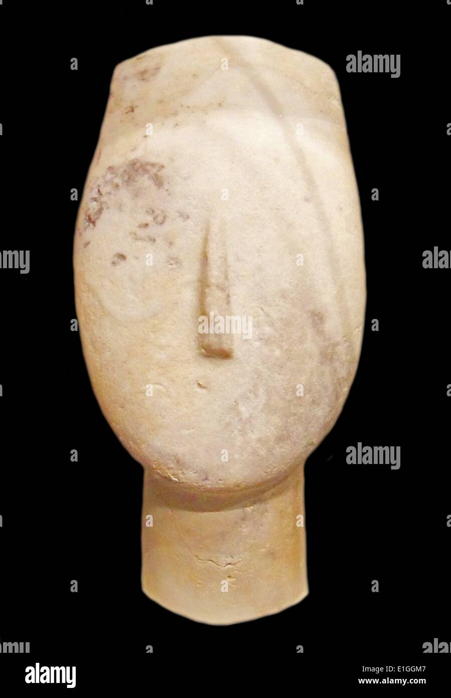 Marmorkopf aus der Figur einer Frau.  Kykladen, frühen Cycladic II, frühe Spedos eingeben, um 2700-2500 V.C. Stockfoto