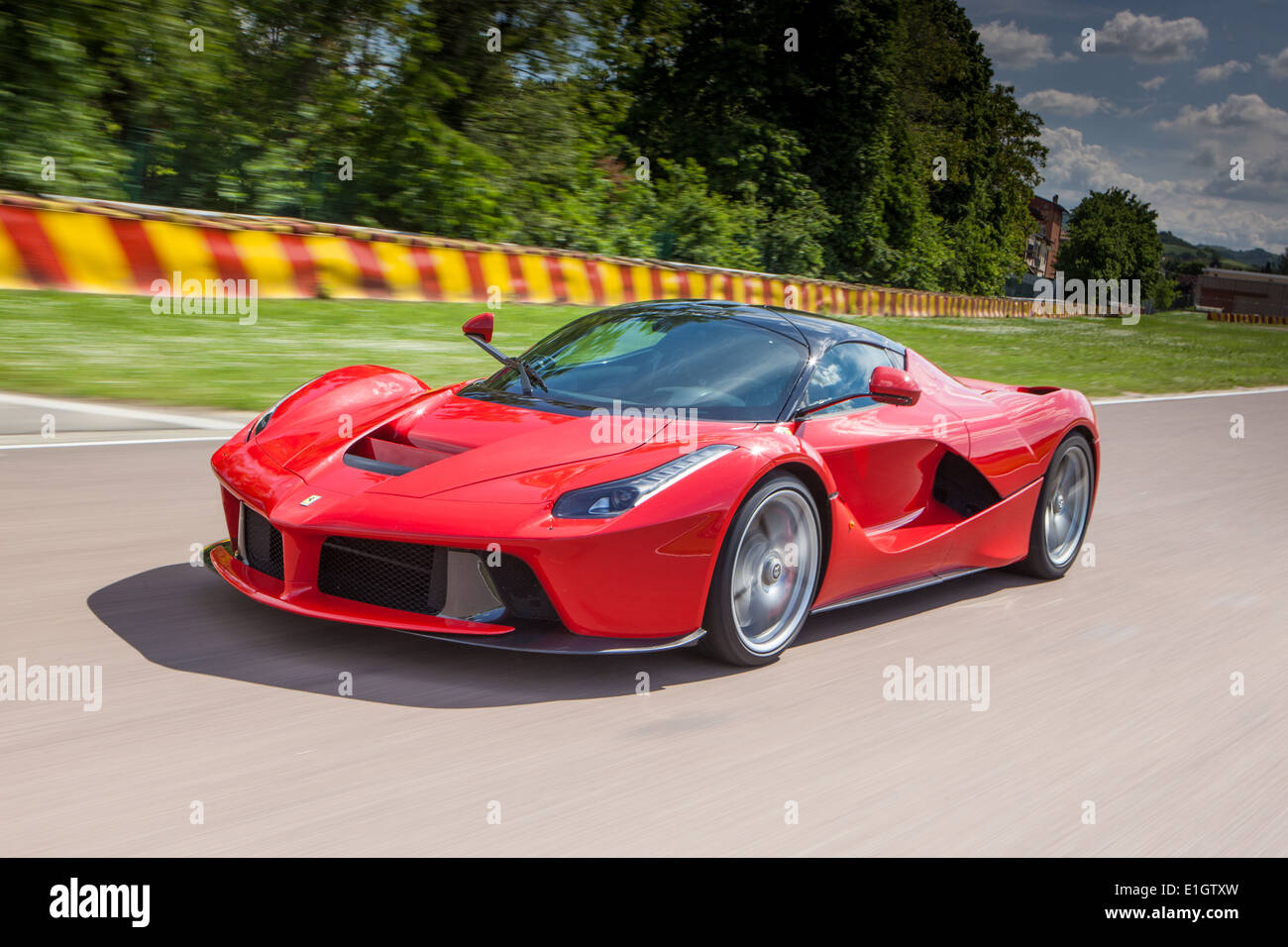 LaFerrari Hybrid-Supersportwagen auf Ferrari-Teststrecke Maranello-Italien Stockfoto