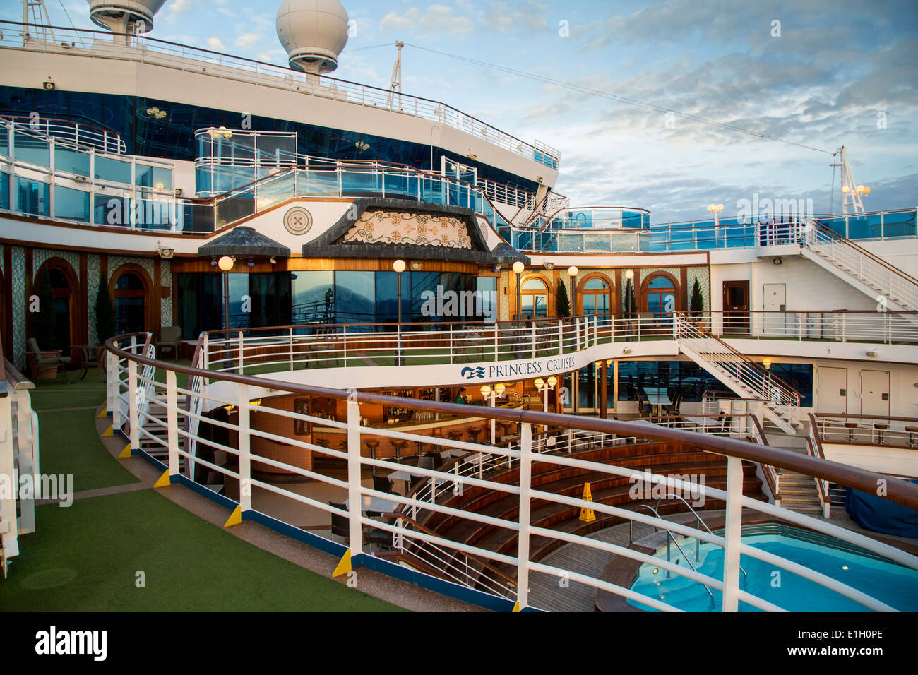 Auf hoher See an Bord der Emerald Princess Cruise Ship Stockfoto