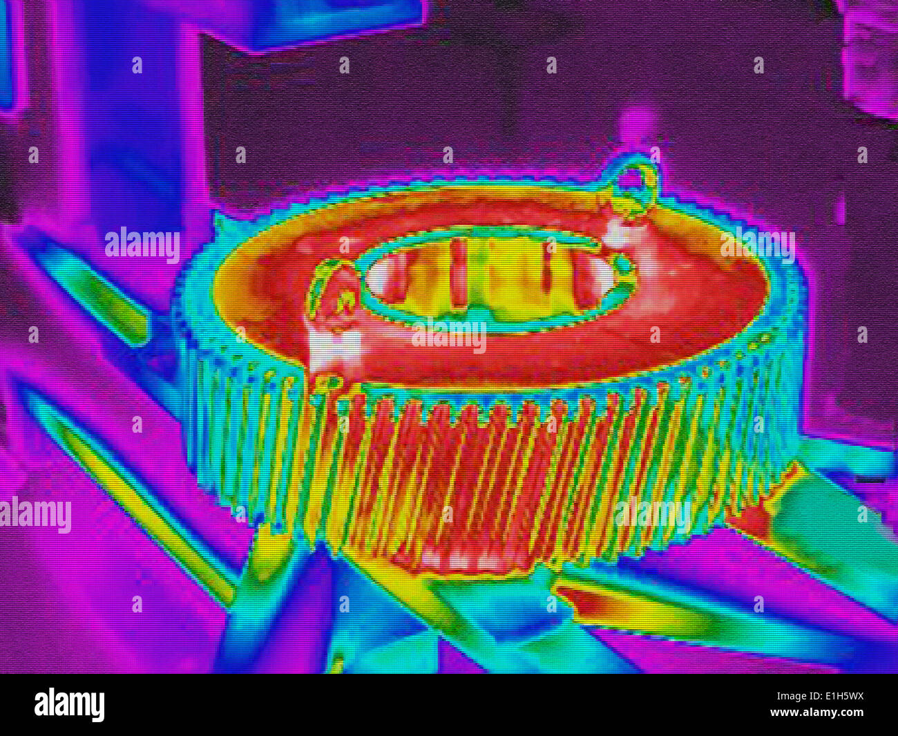 Infra Red Heat Bild heißen Zahnräder in der Fabrik Stockfoto