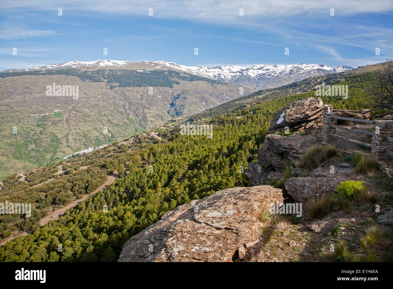 Landschaft der Sierra-Nevada-Berge in der hohen Alpujarras, in der Nähe von Capileira, Provinz Granada, Spanien Stockfoto