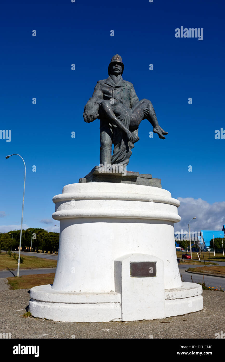 Denkmal al Bombero Magallanico Feuerwehrmann Denkmal Punta Arenas Chile Stockfoto