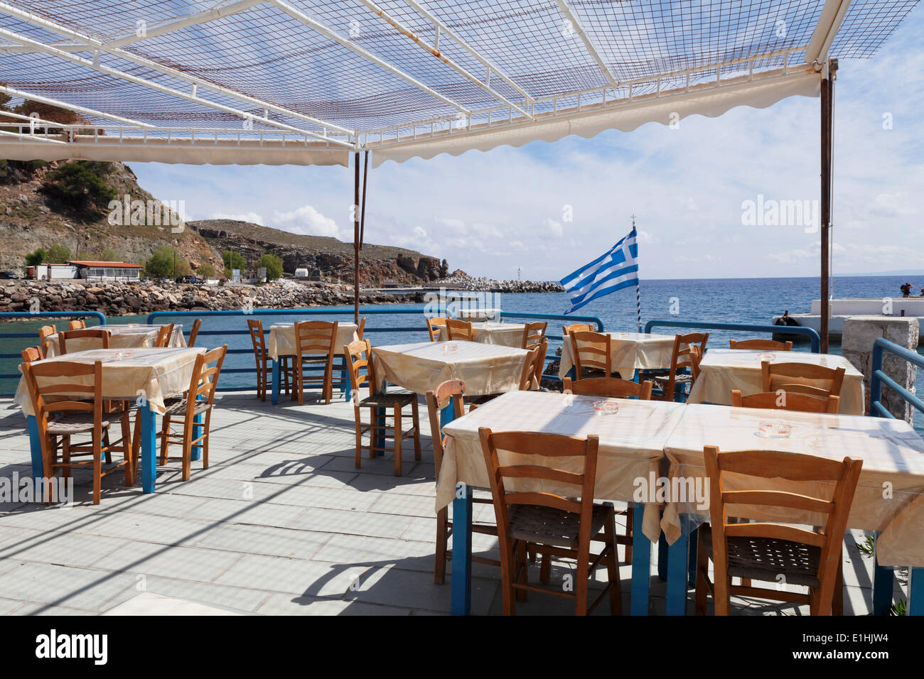 Restaurant am Hafen von Hóra Sfakíon, Kreta, Griechenland Stockfoto