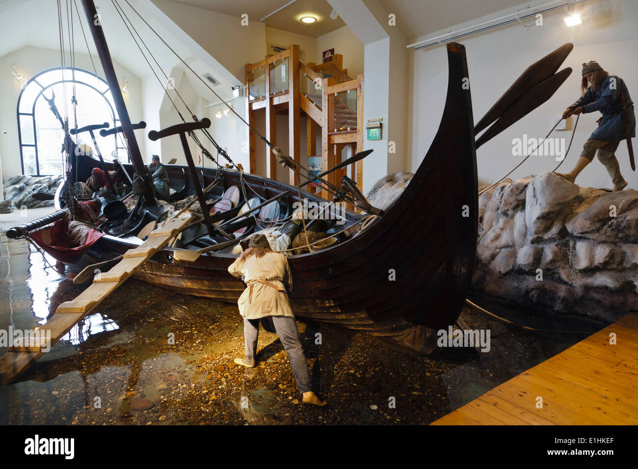 Odins Rabe Viking Longboat Replik auf das Haus von Manannan, Peel, Isle Of Man Stockfoto