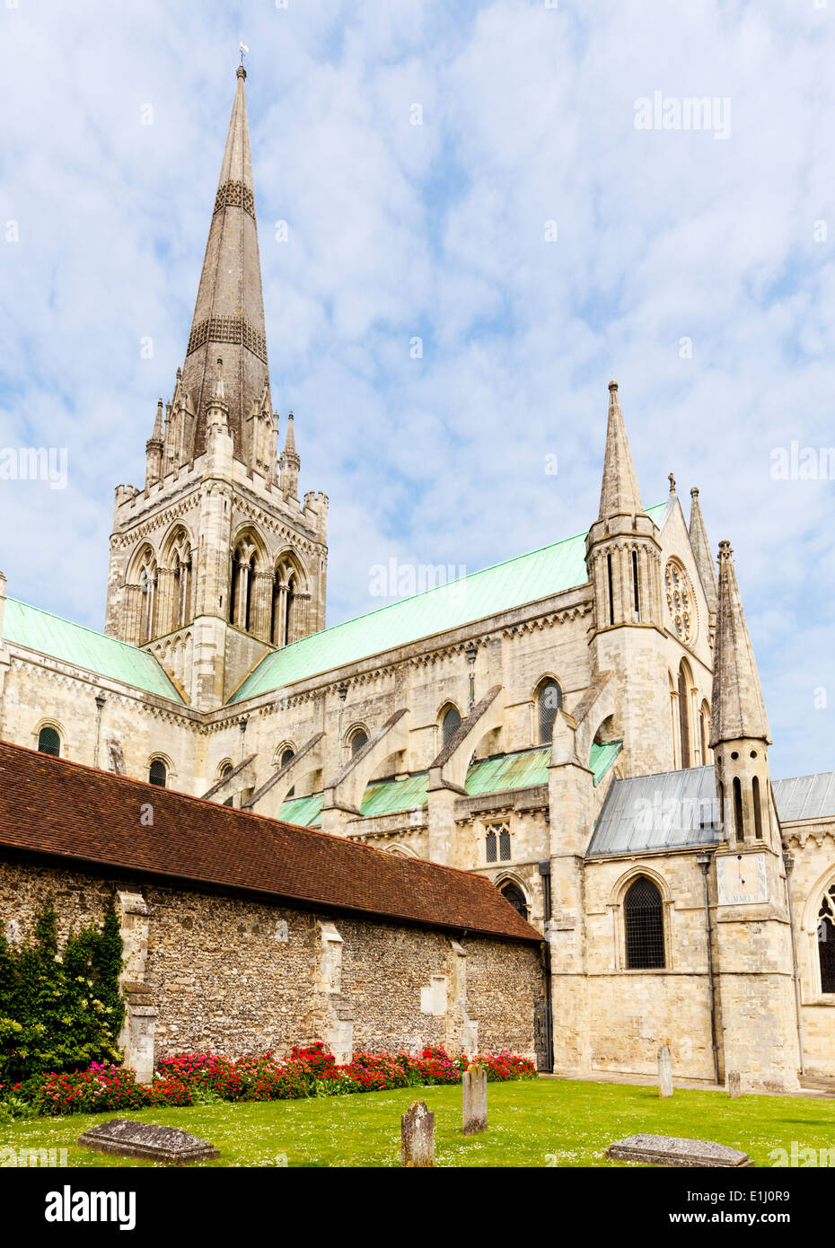 Die Kathedrale der Heiligen Dreifaltigkeit in Chichester, West Sussex Stockfoto
