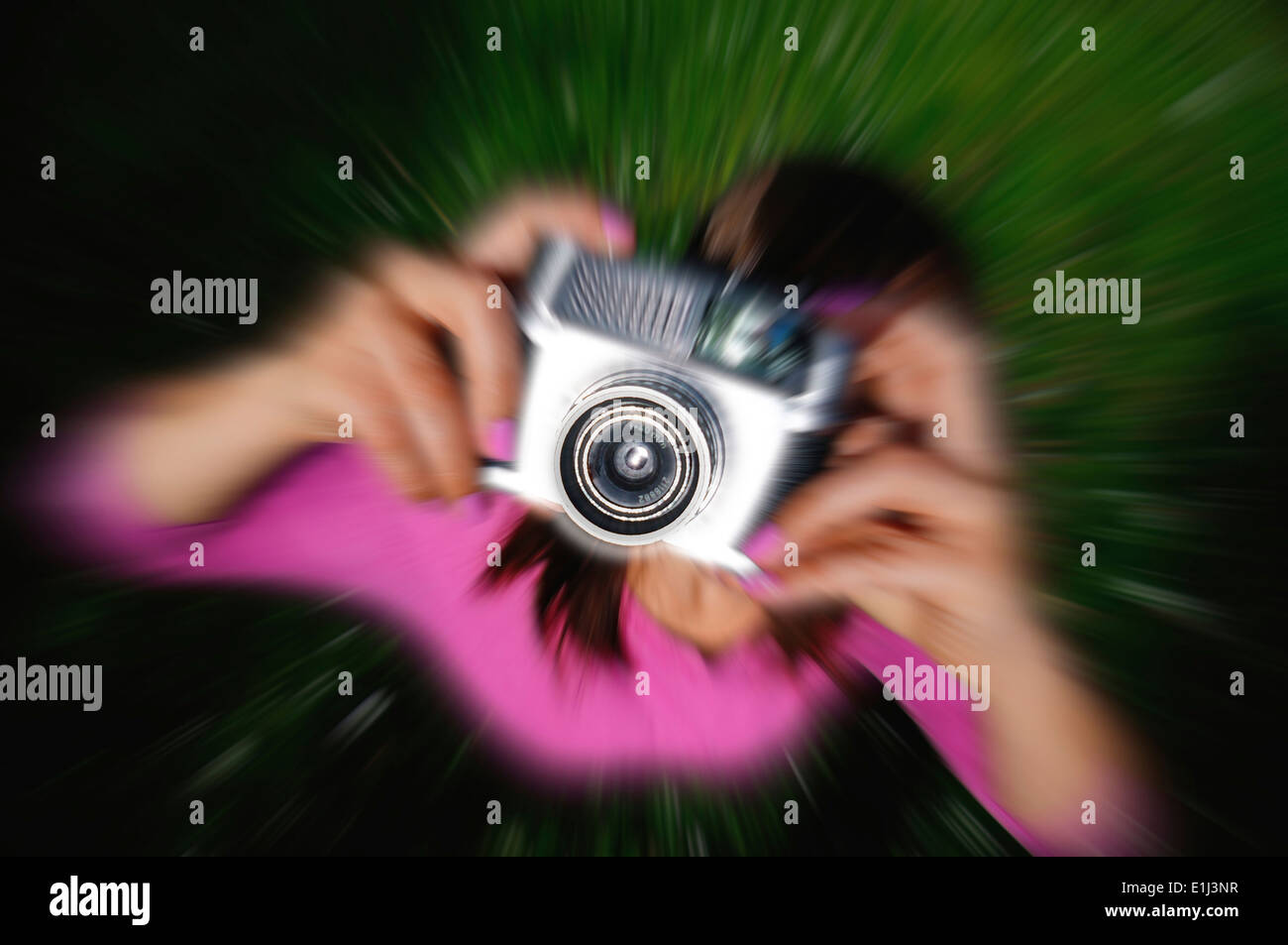 Frau mit alten Kamera, fisheye-Objektiv fotografieren Stockfoto