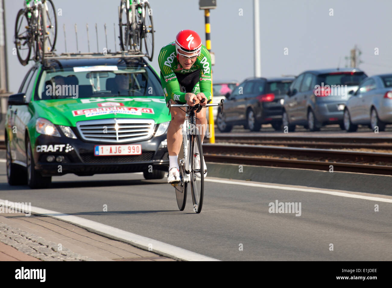 Radfahrer in Cross Country Racing, Belgische Küste Stockfoto