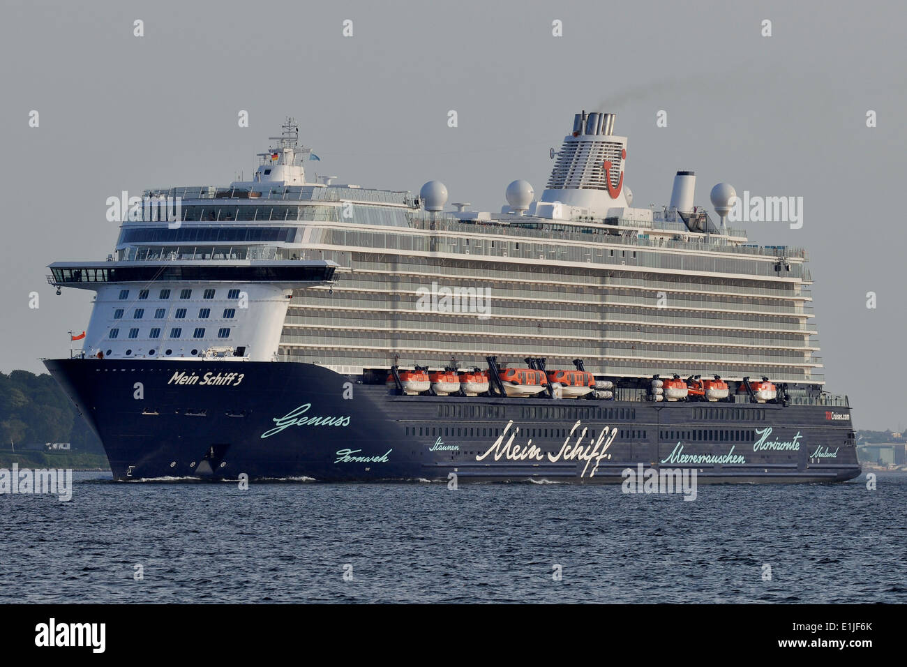 Tui Cruises Mein Schiff 3 Verlassen Kiel Stockfoto Bild