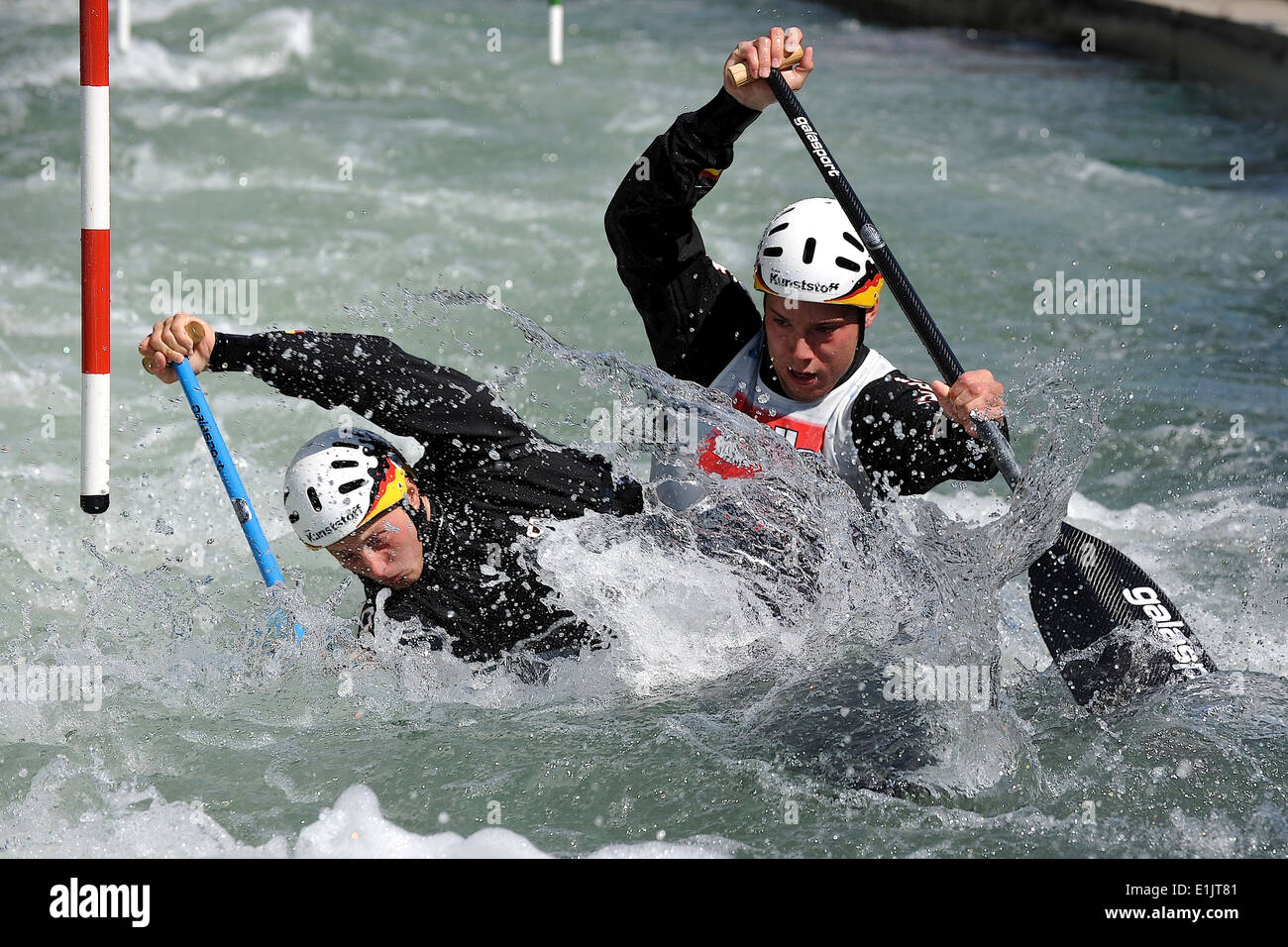 Kanuslalom, Sport, Wassersport, Kajak, Wildwasser, C2 Stockfoto