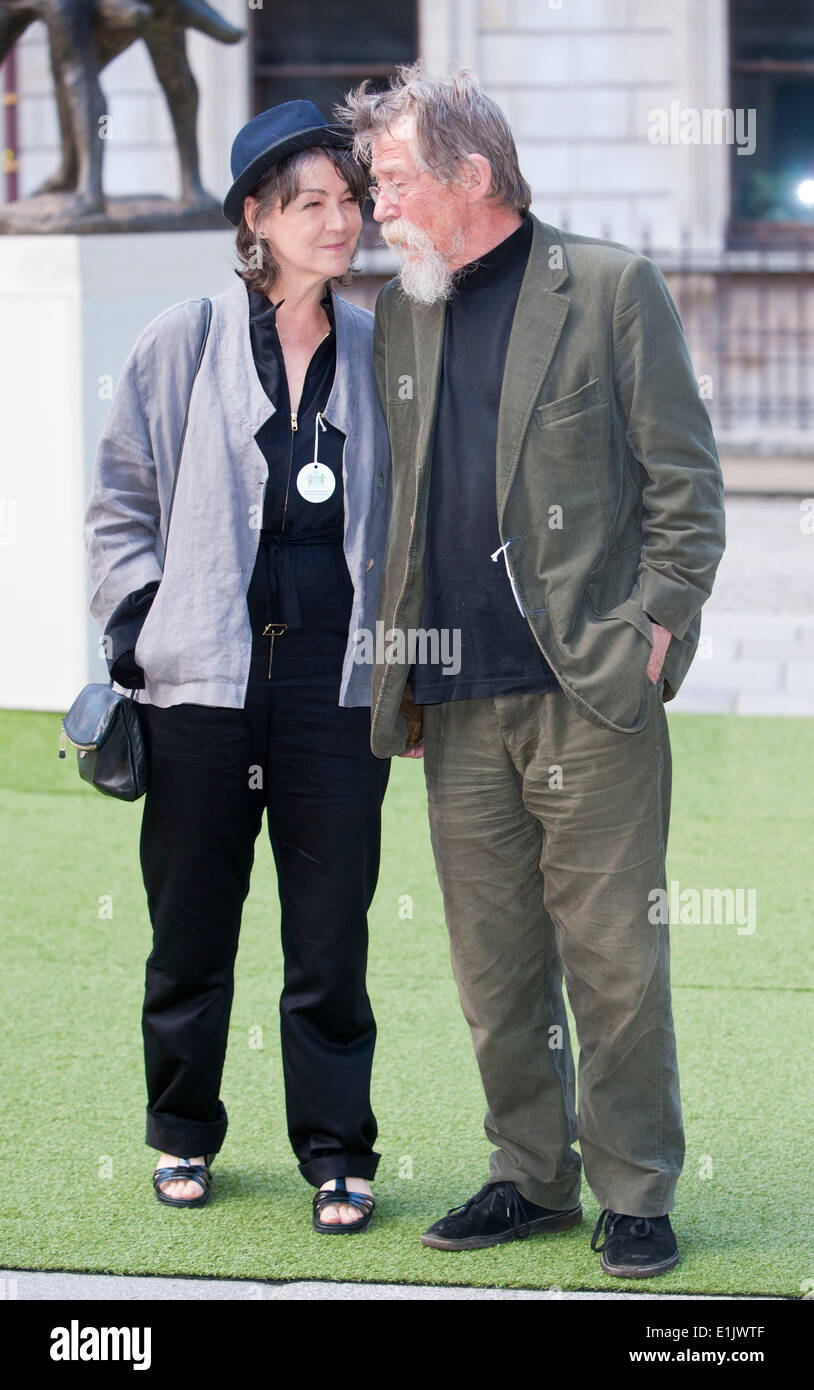 Kaiser Chiefs Ricky Wilson an der Royal Academy of Arts Ausstellung Sommerfest am Royal Academy, Piccadilly, London, England am 4. Juni 2014 Foto von Brian Jordan Stockfoto