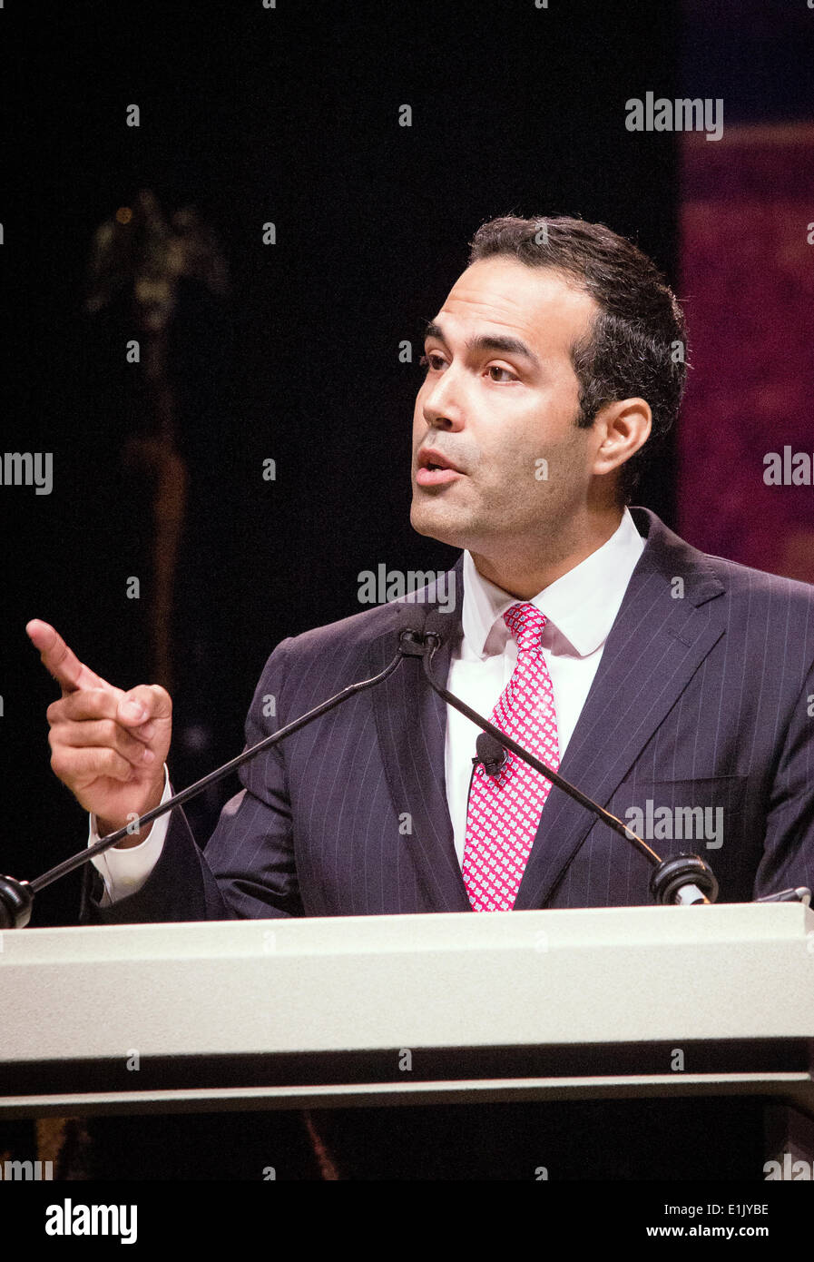 Ft Worth, Texas, USA. 5. Juni 2014. Erbe der Bush politische Familie, läuft George P. Bush für Texas Land Kommissar. Eine Position, die einst von Texas-Gouverneur Rick Perry gehalten wurde. Bushs Onkel und Großvater waren beide Präsidenten der Vereinigten Staaten. Bildnachweis: J. G. Domke/Alamy Live-Nachrichten Stockfoto