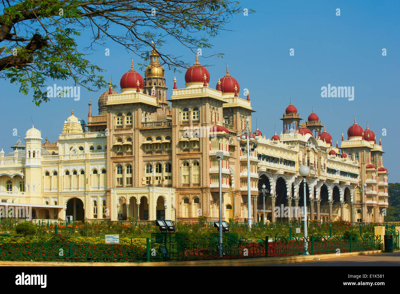 Indien, Karnataka, Mysore, Maharaja-Palast Stockfoto