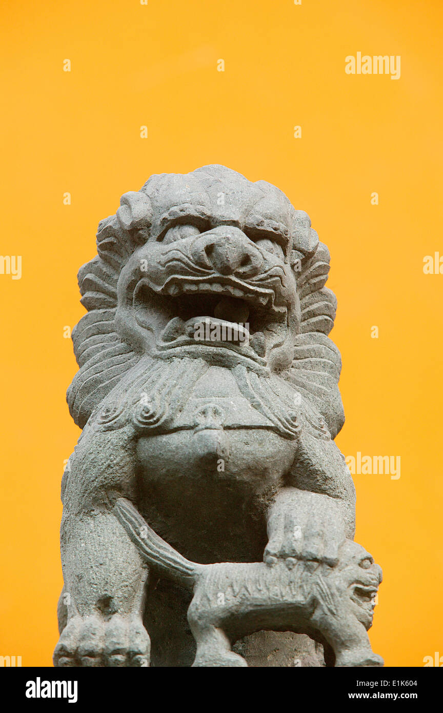 Stein-Löwen. Jade-Buddha-Tempel. Shanghai Stockfoto