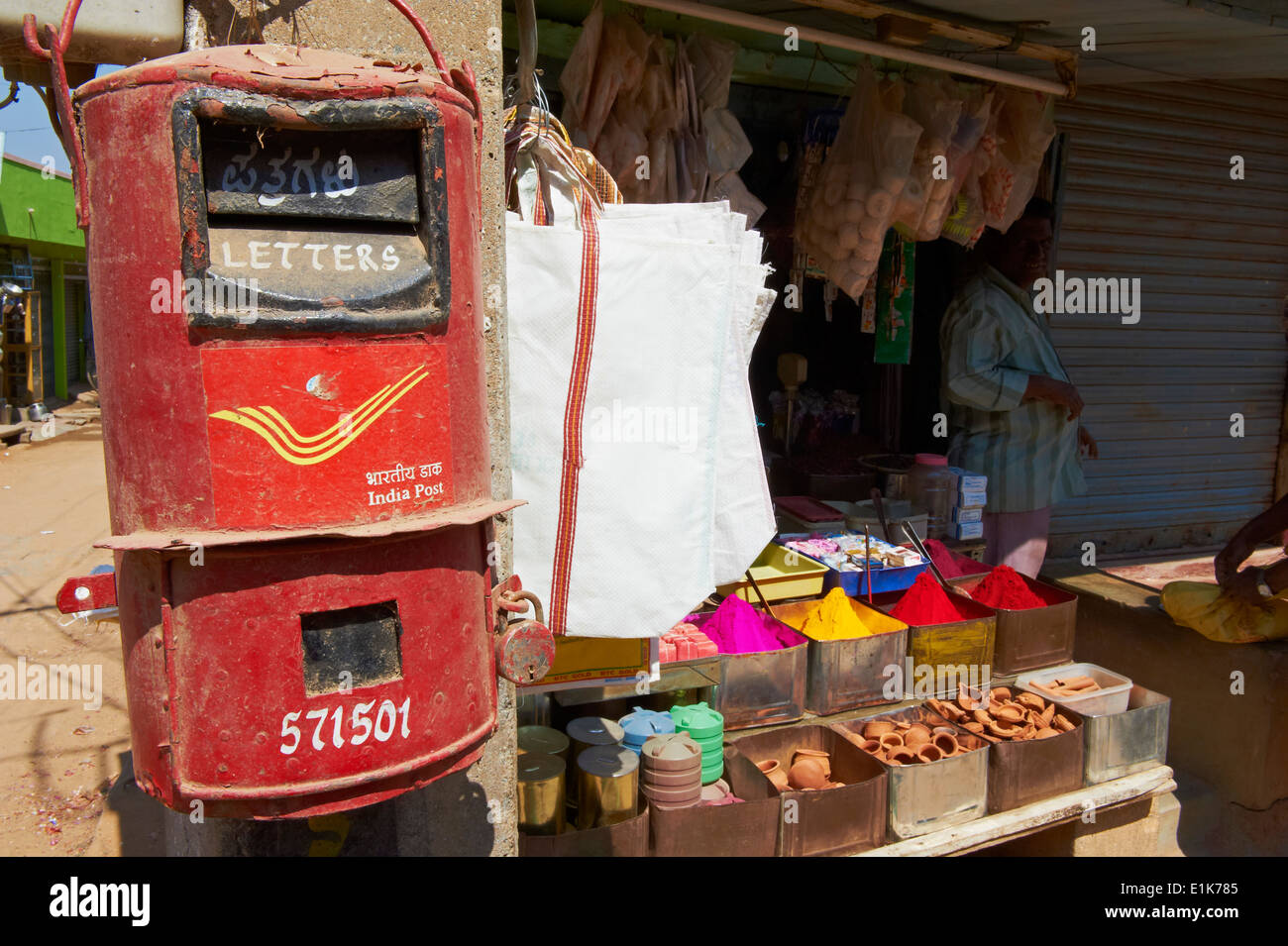 Indien, Karnataka Mysore Devaraja Markt Briefkasten Stockfoto