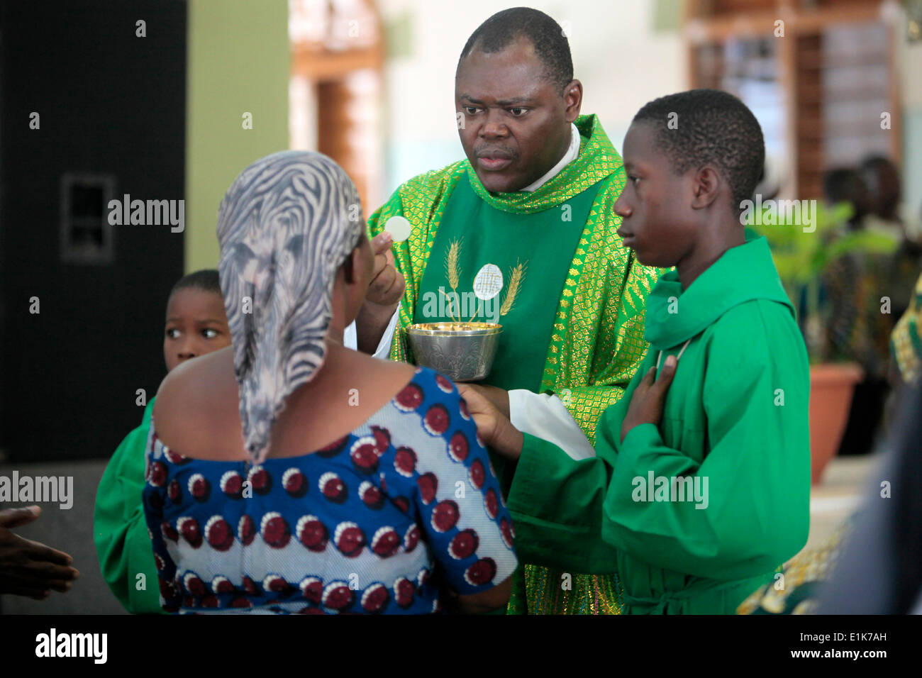 Masse in CathŽdrale Notre-Dame De La MisŽricorde. Stockfoto