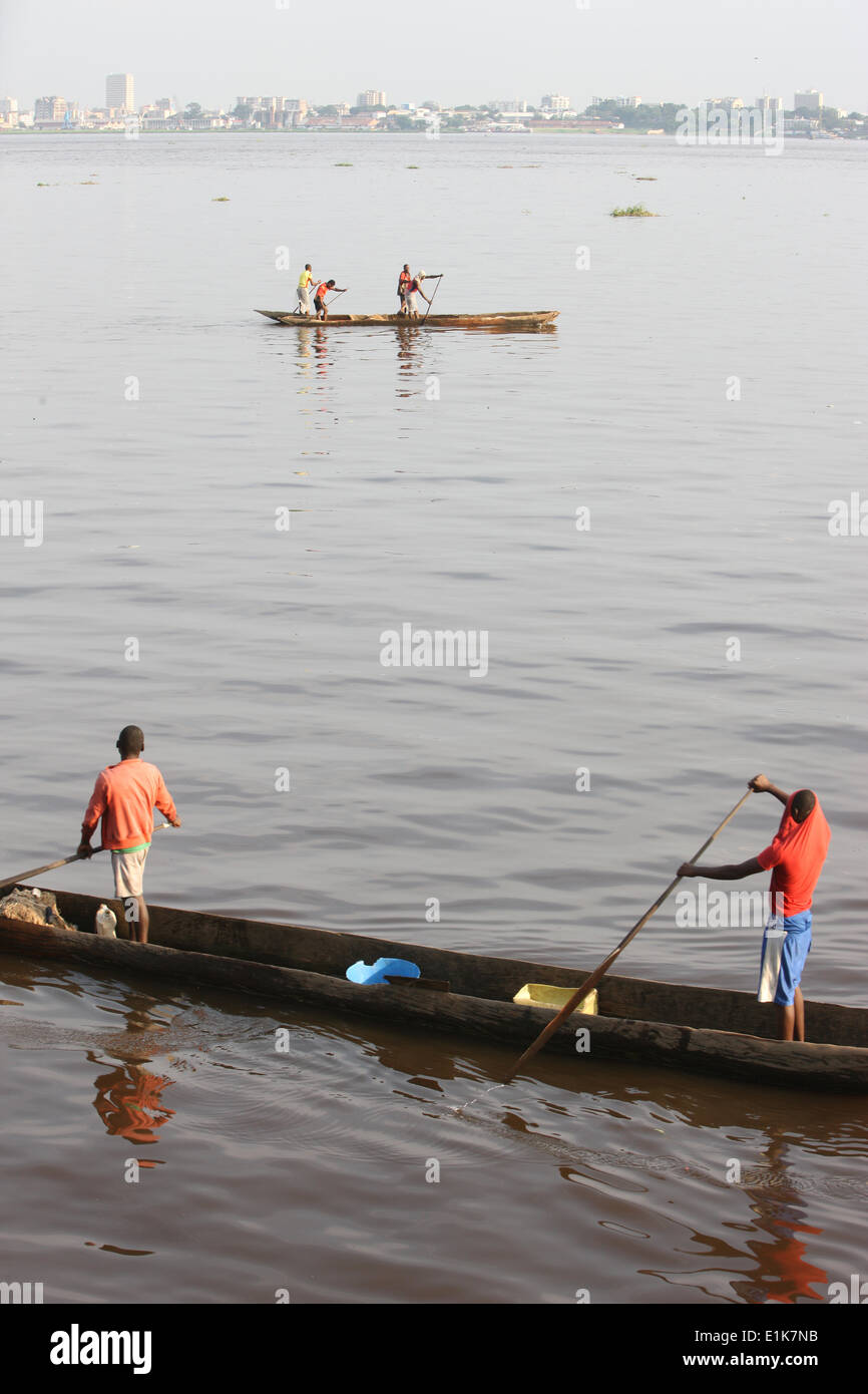 Fischer am Fluss Kongo Stockfoto