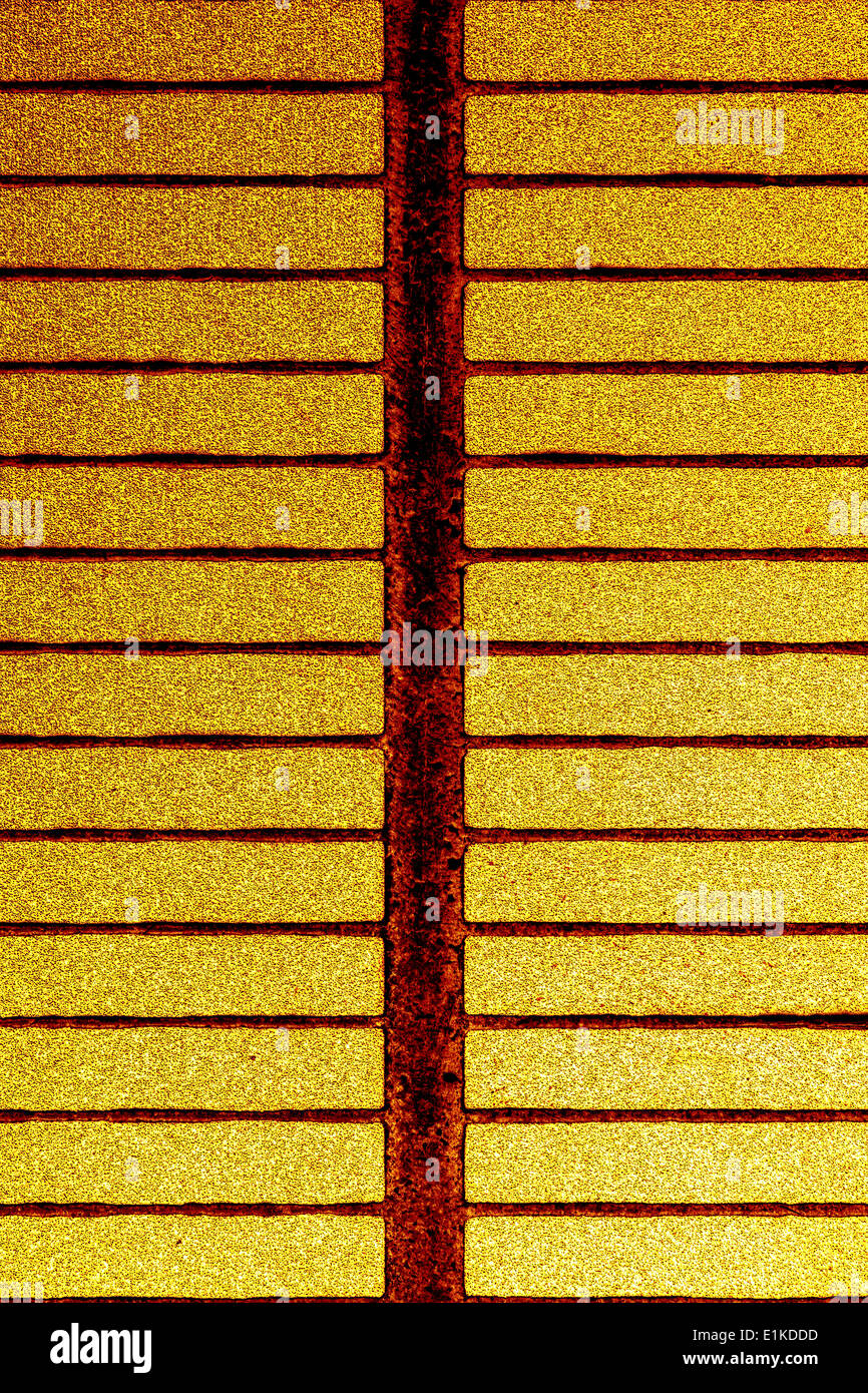 Solarzelle Computer erweiterte Nahaufnahme einer Hochleistungs-Solarzelle hergestellt aus einem monokristallinen Silizium wafer-Kontakt Stockfoto