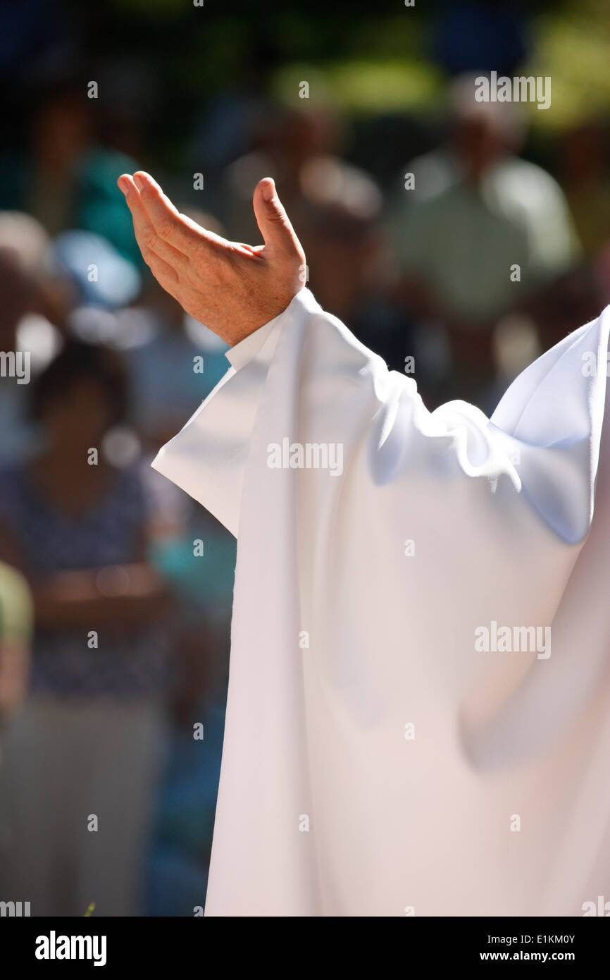 Messe in la BŽnite Fontaine Heiligtum Stockfoto