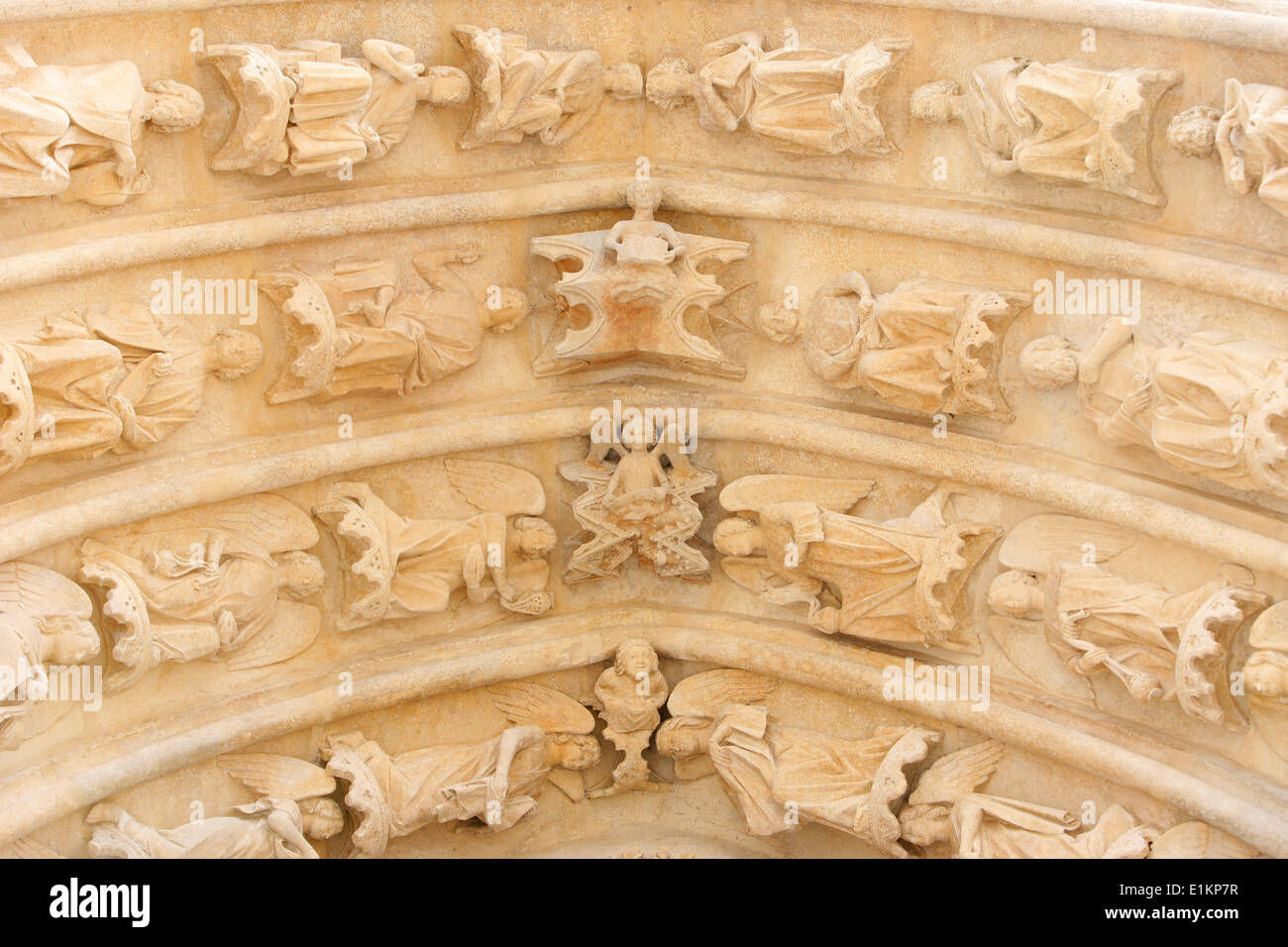 Kathedrale von Bourges. West Gate Bögen Stockfoto