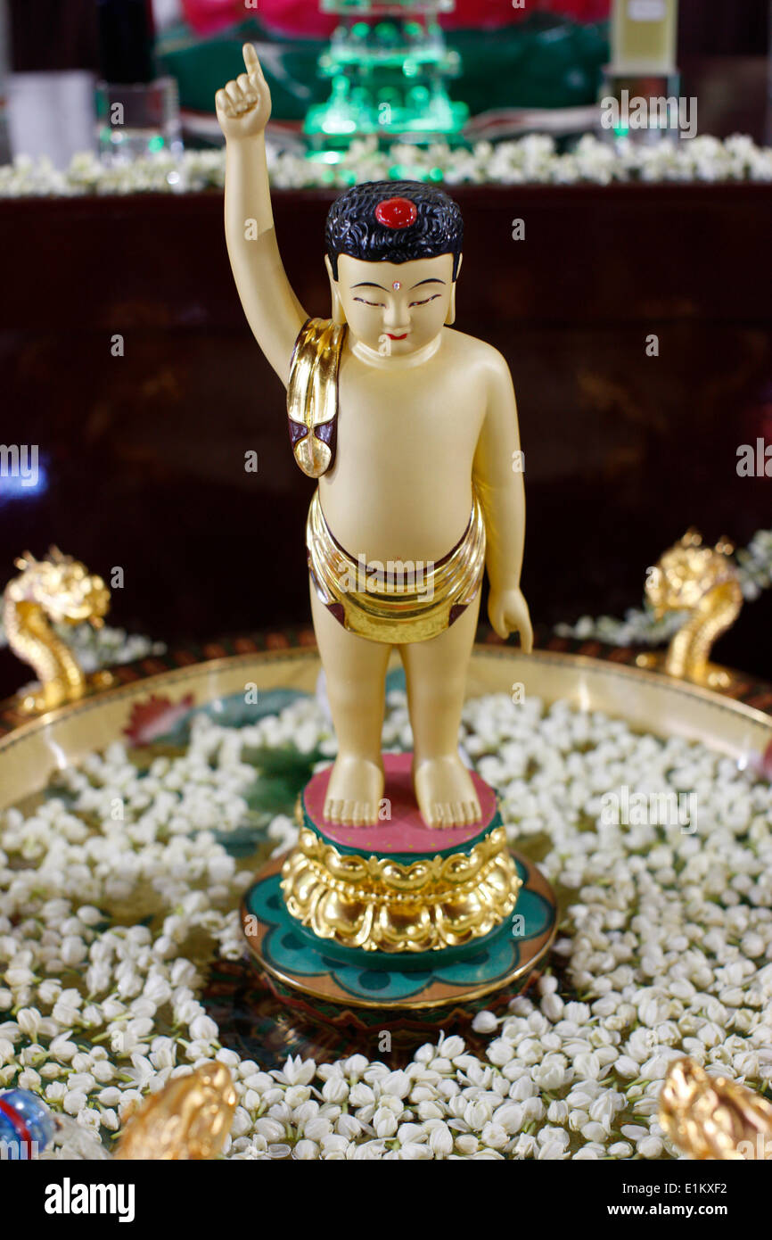 Baby-Buddha-Statue im Tempel Khanh Anh Stockfoto